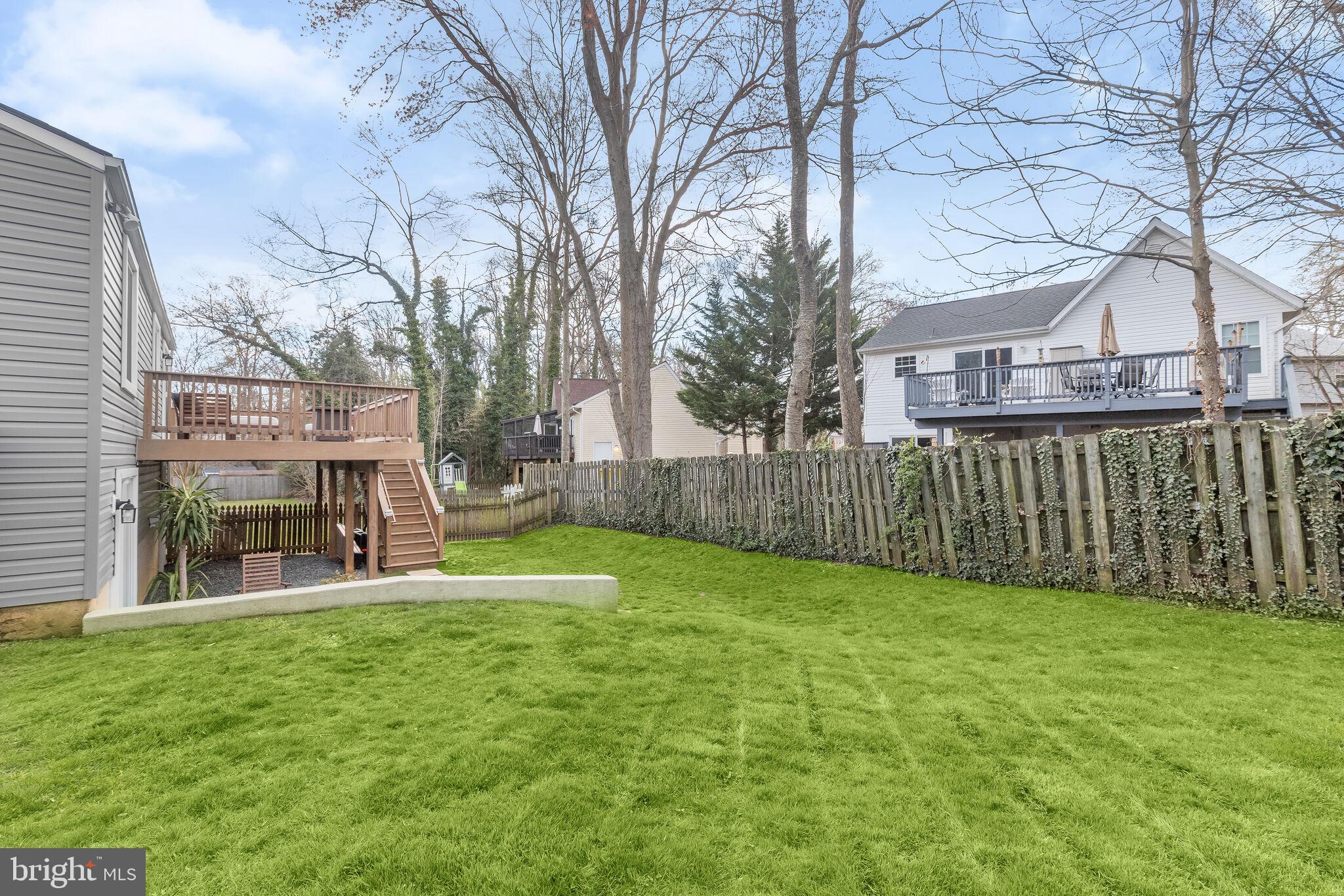 WHISPERING WOODS - Residential