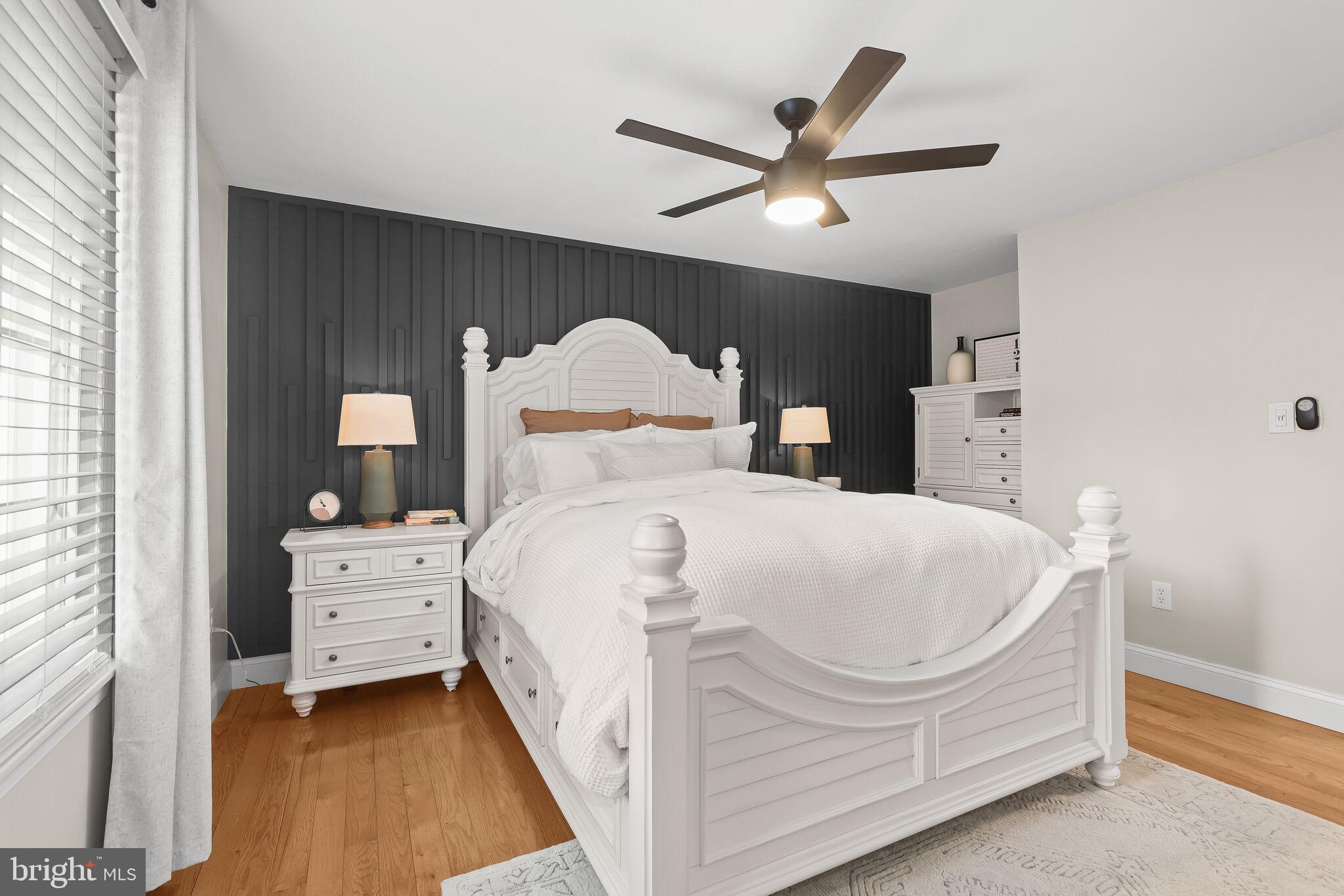 WHISPERING WOODS - Residential