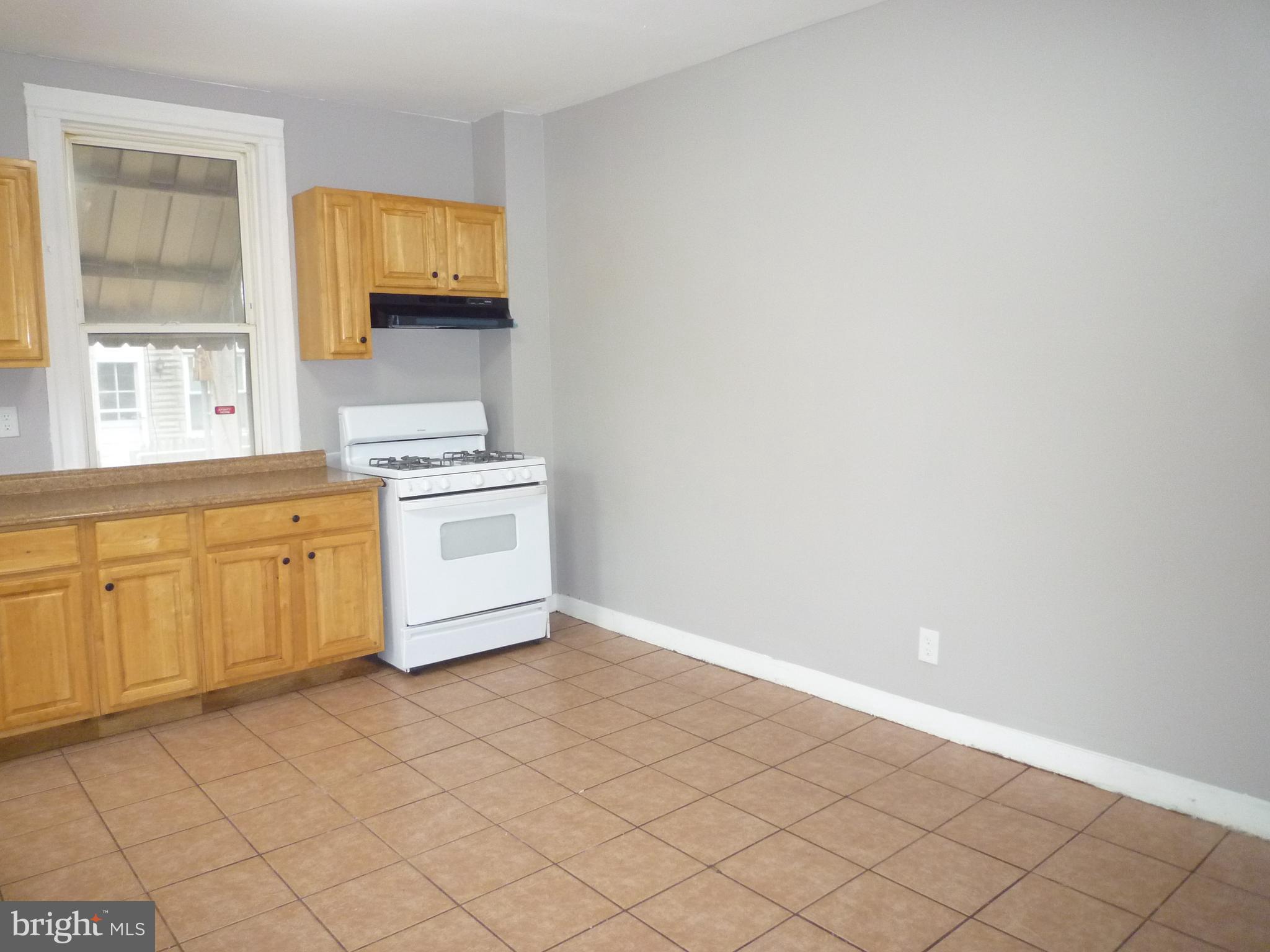 ELLWOOD PARK - Residential