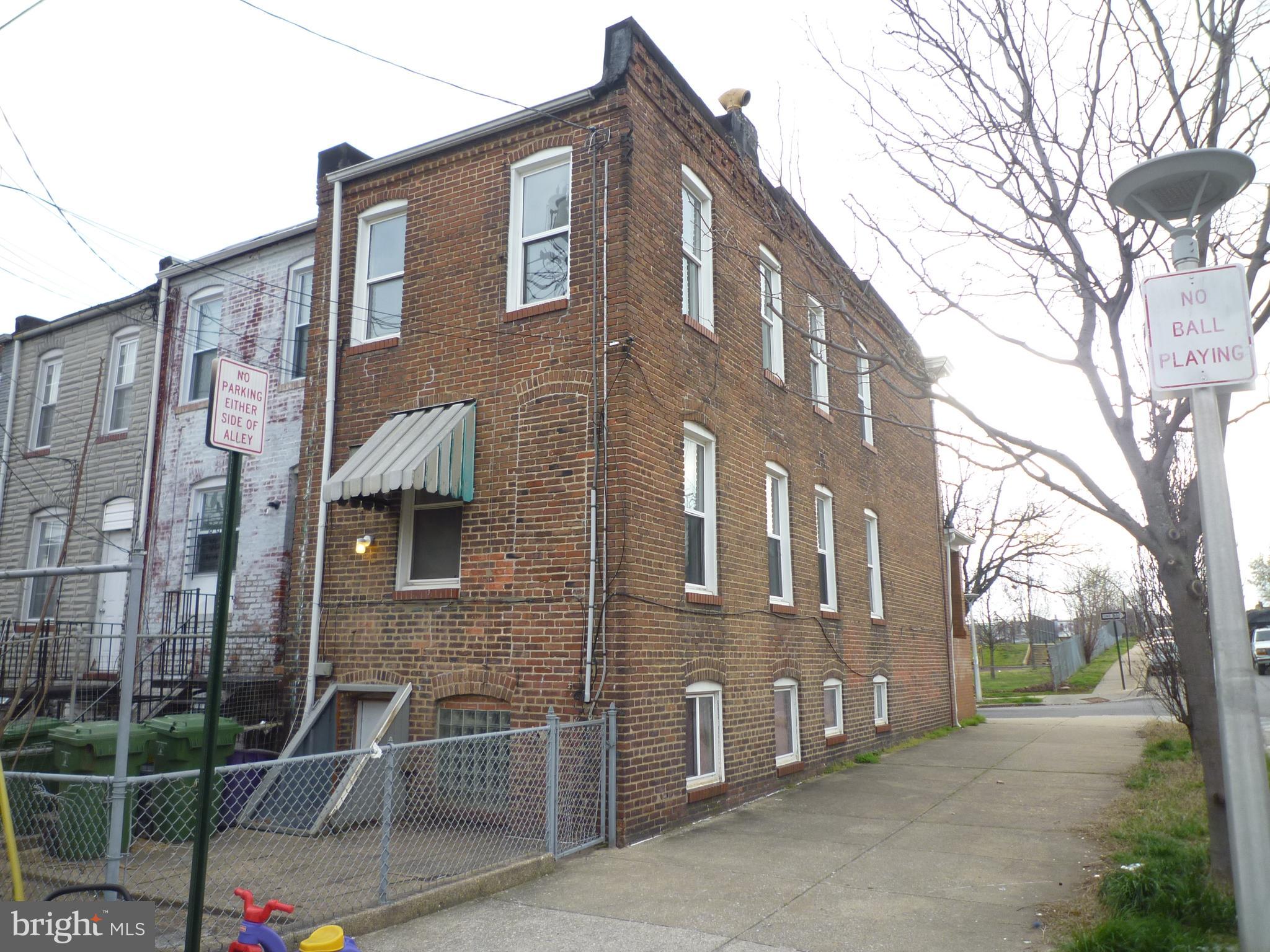 ELLWOOD PARK - Residential