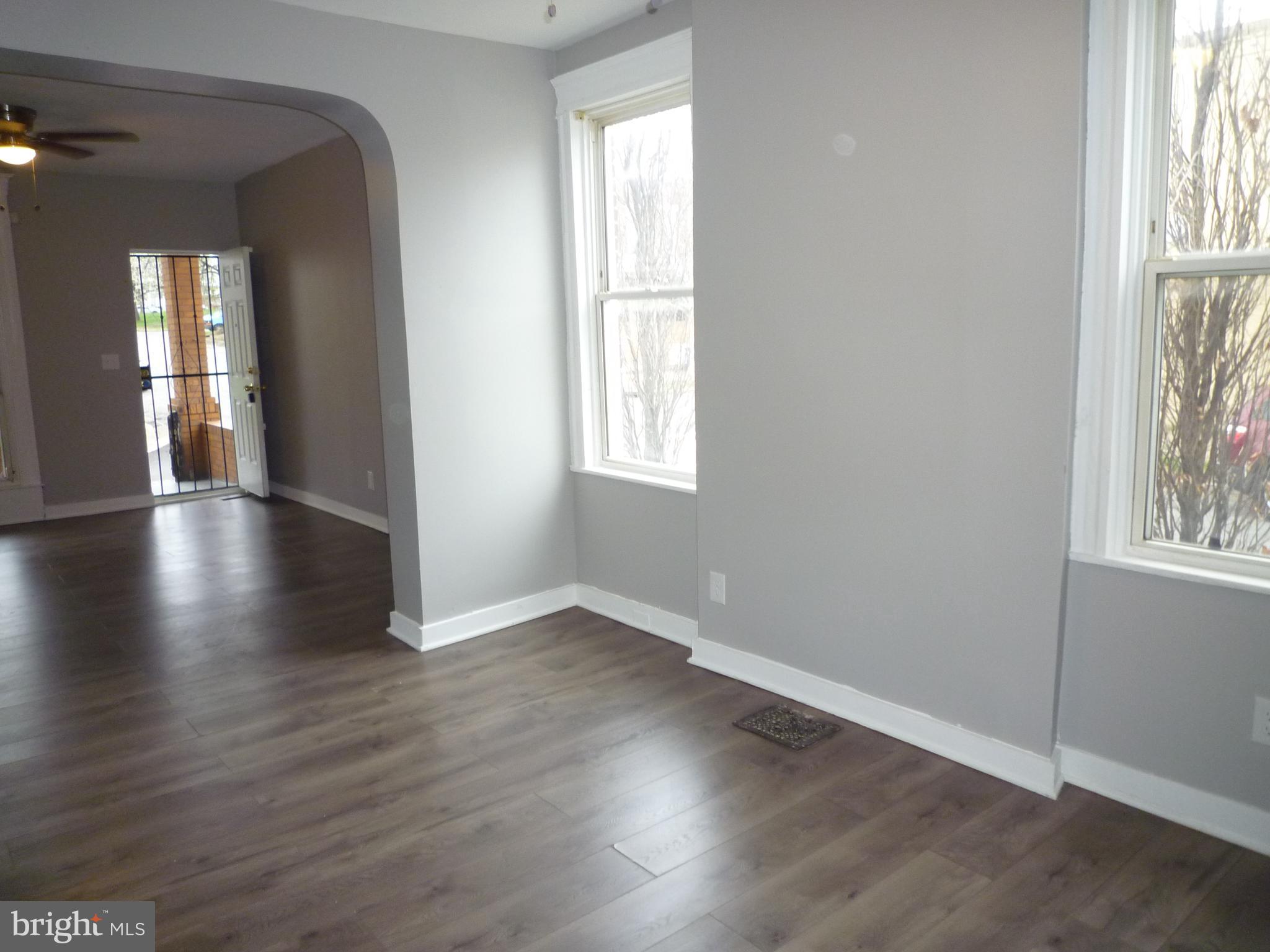 ELLWOOD PARK - Residential