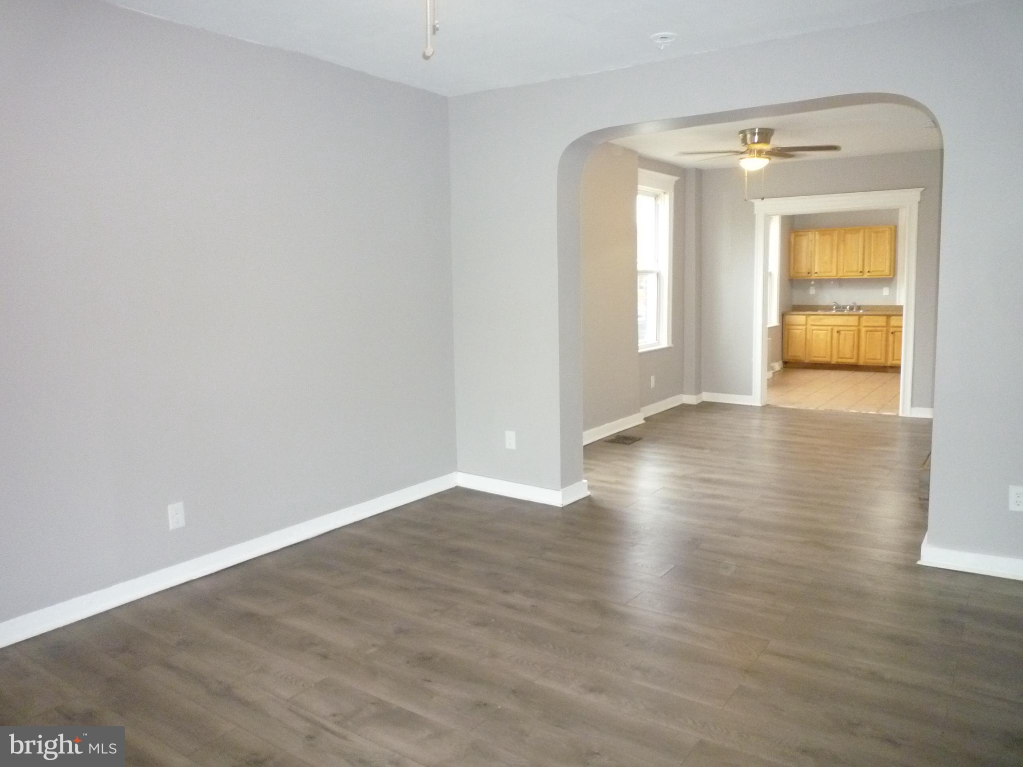 ELLWOOD PARK - Residential