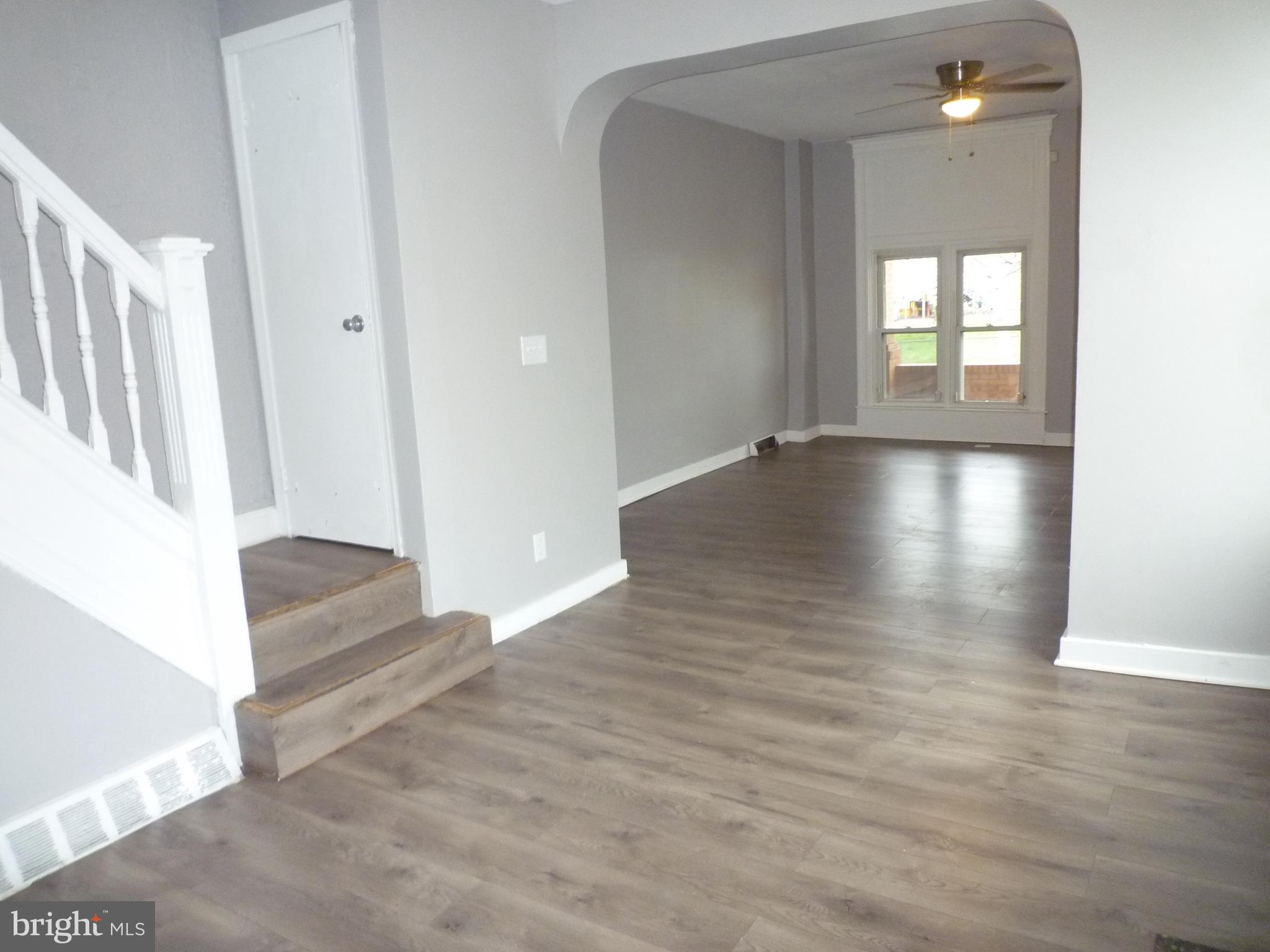 ELLWOOD PARK - Residential