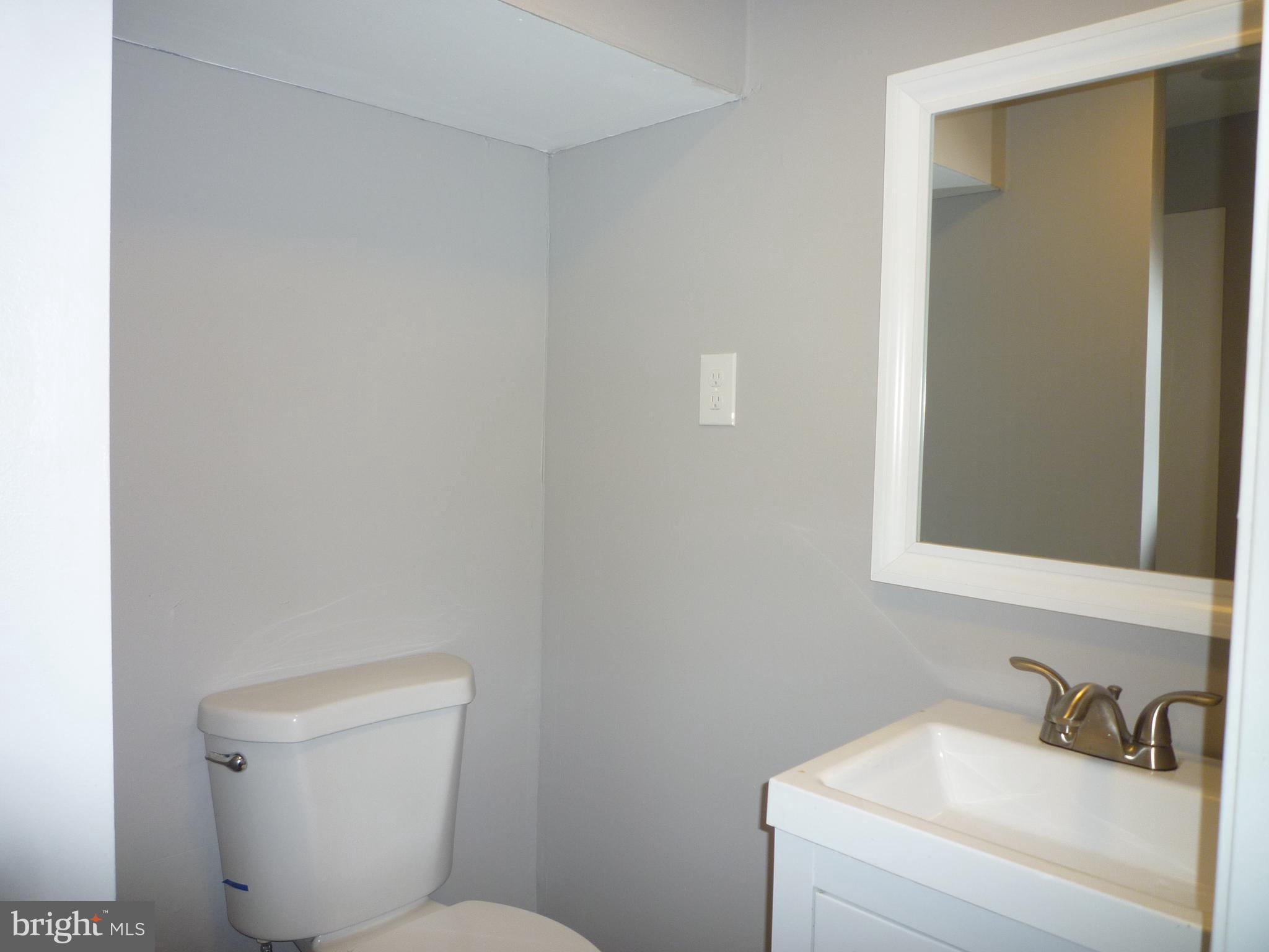 ELLWOOD PARK - Residential