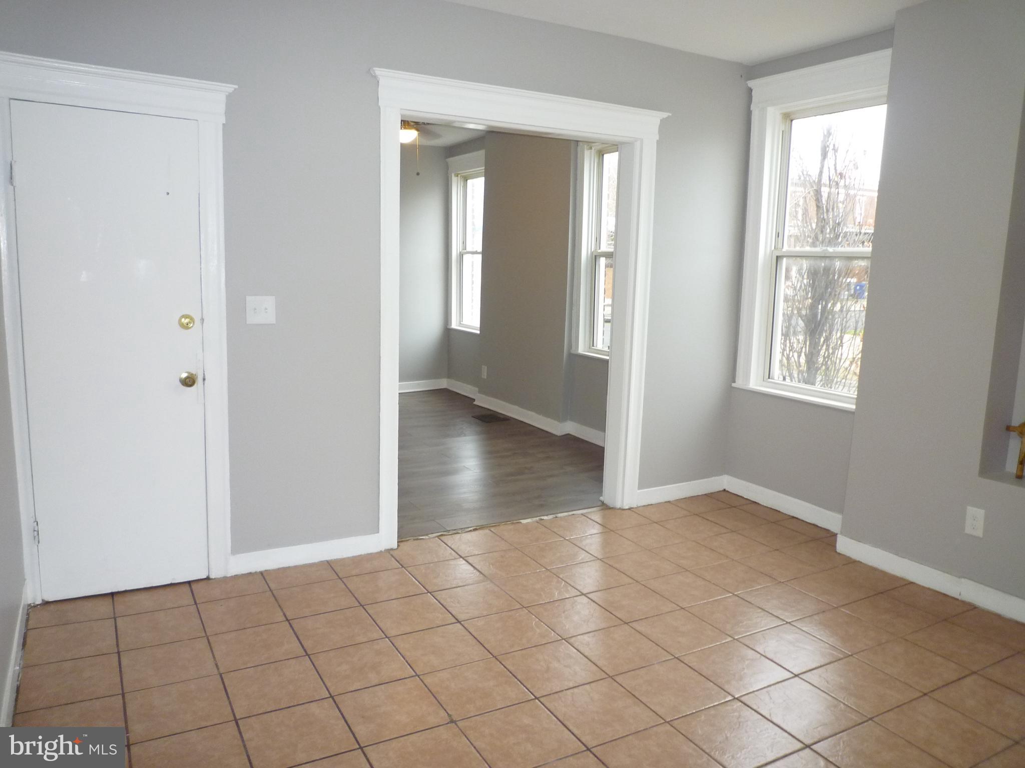 ELLWOOD PARK - Residential