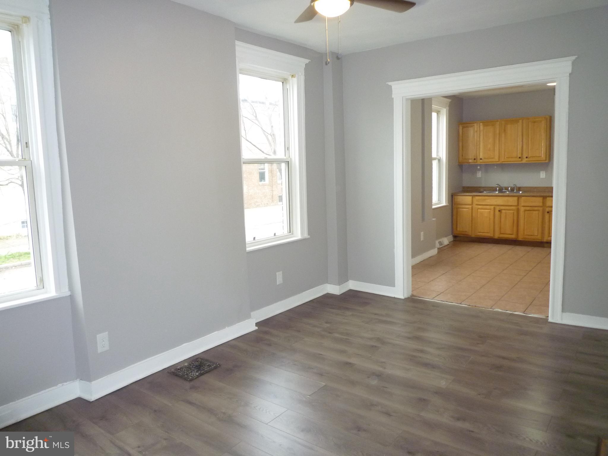 ELLWOOD PARK - Residential