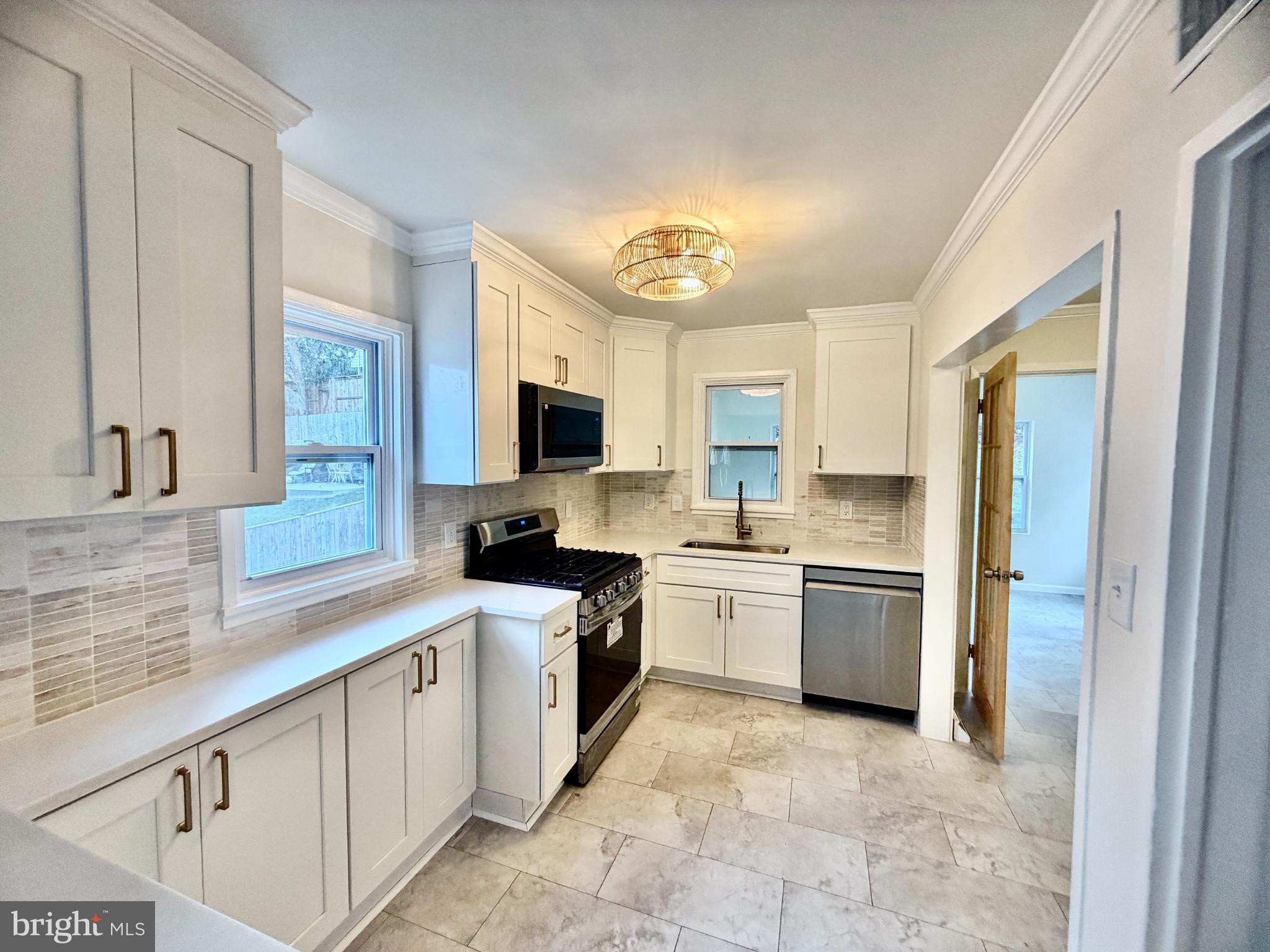 2415 FAIRHAVEN AVENUE