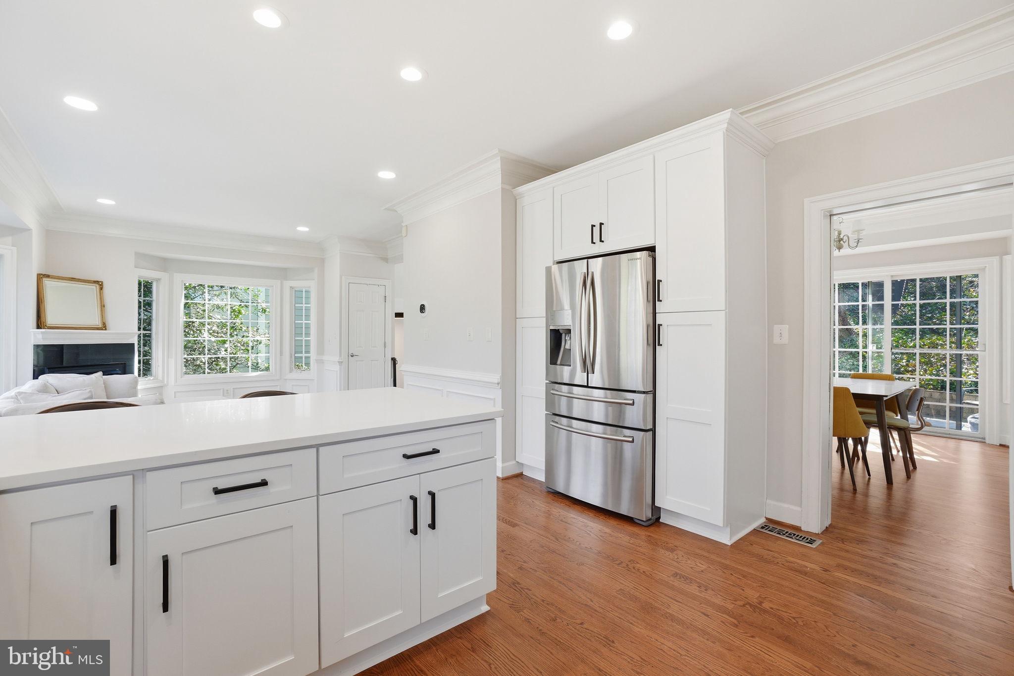 MAYWOOD - Residential