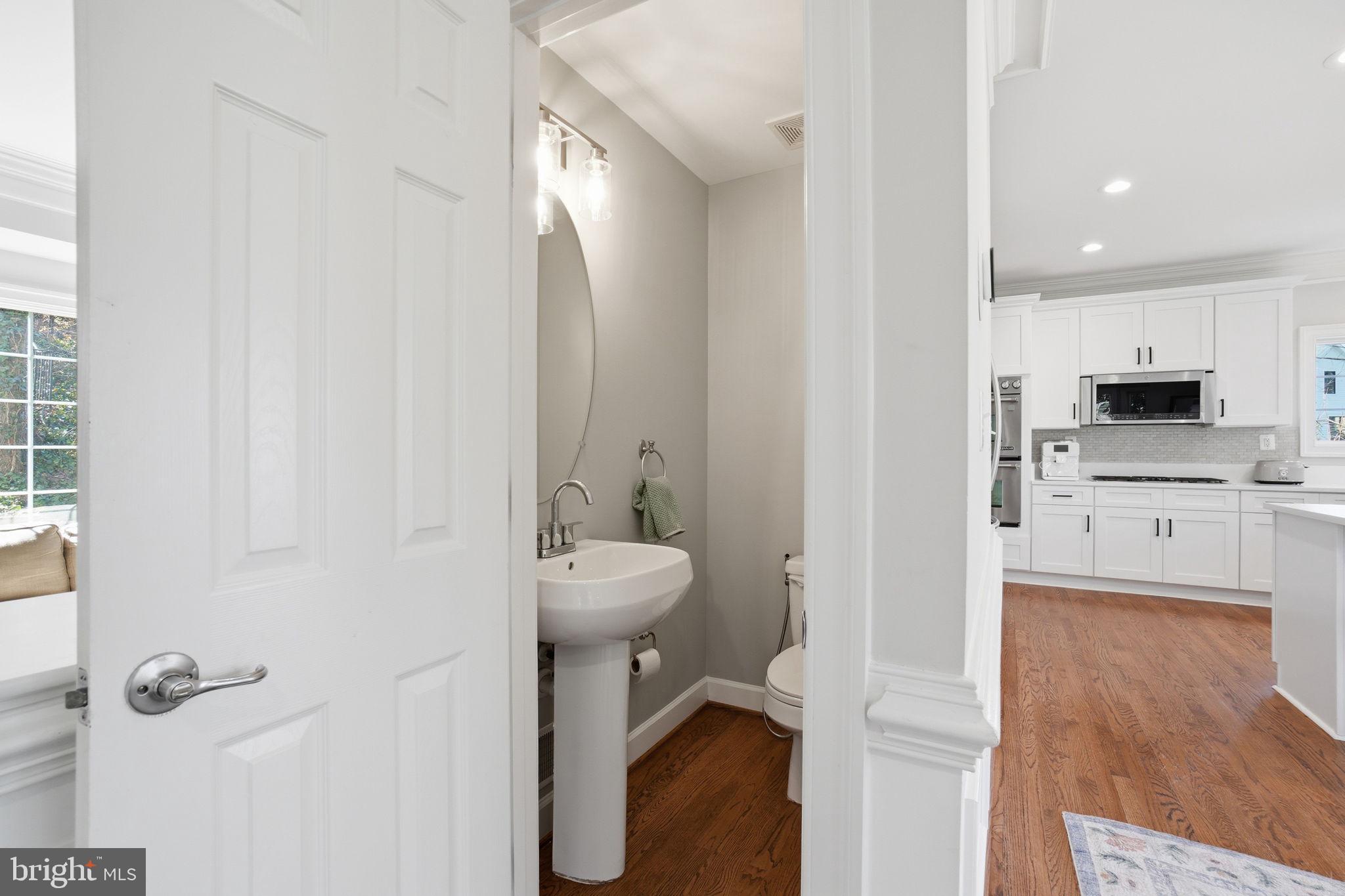 MAYWOOD - Residential