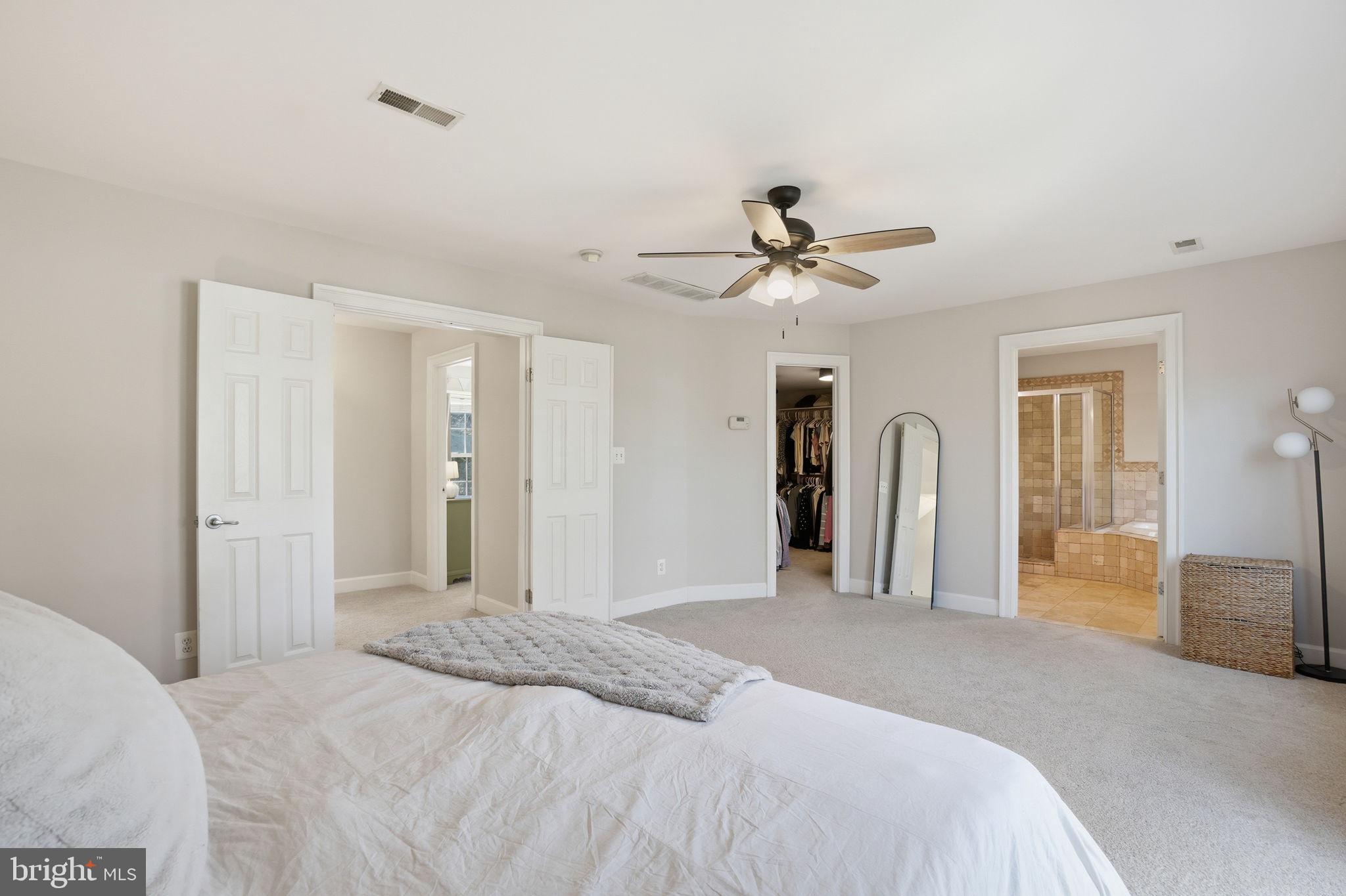 MAYWOOD - Residential