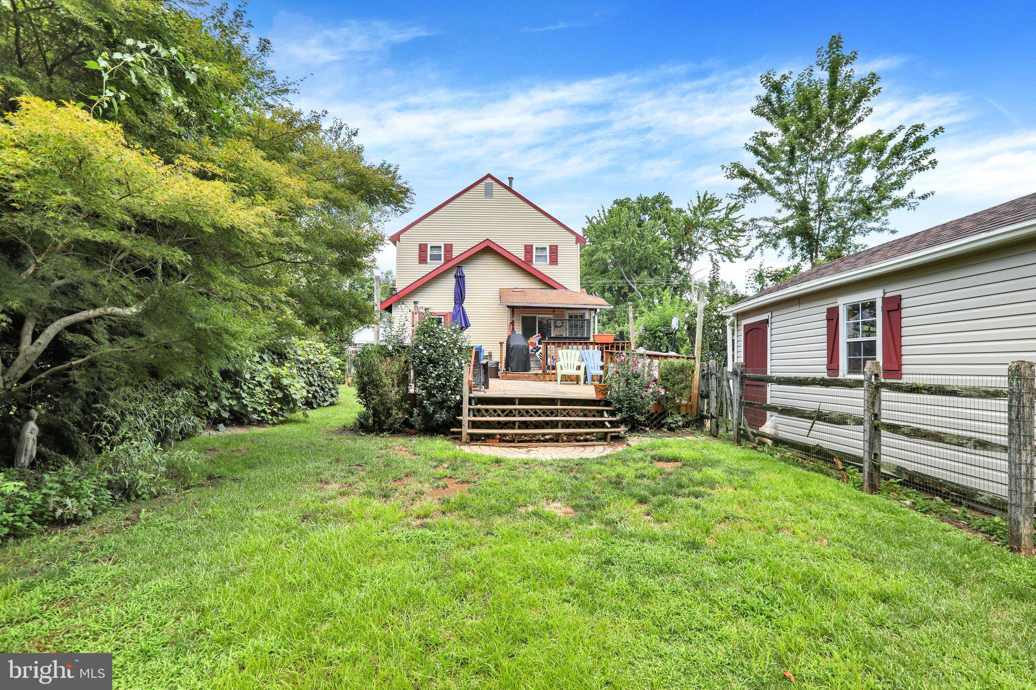 207 CROOKED BILLET RD ROAD