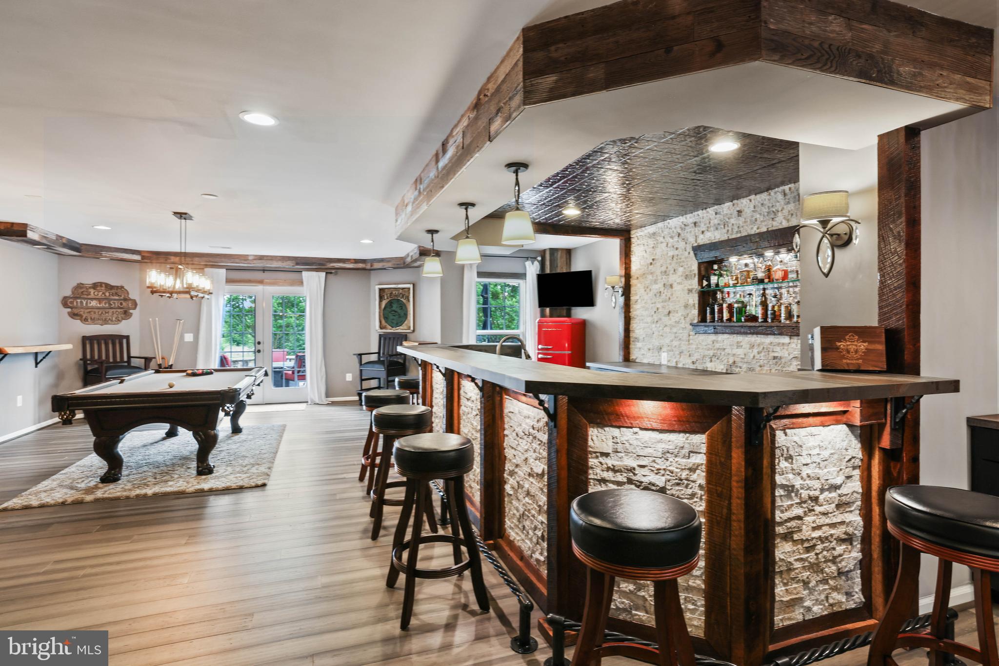 RASPBERRY FALLS - Residential