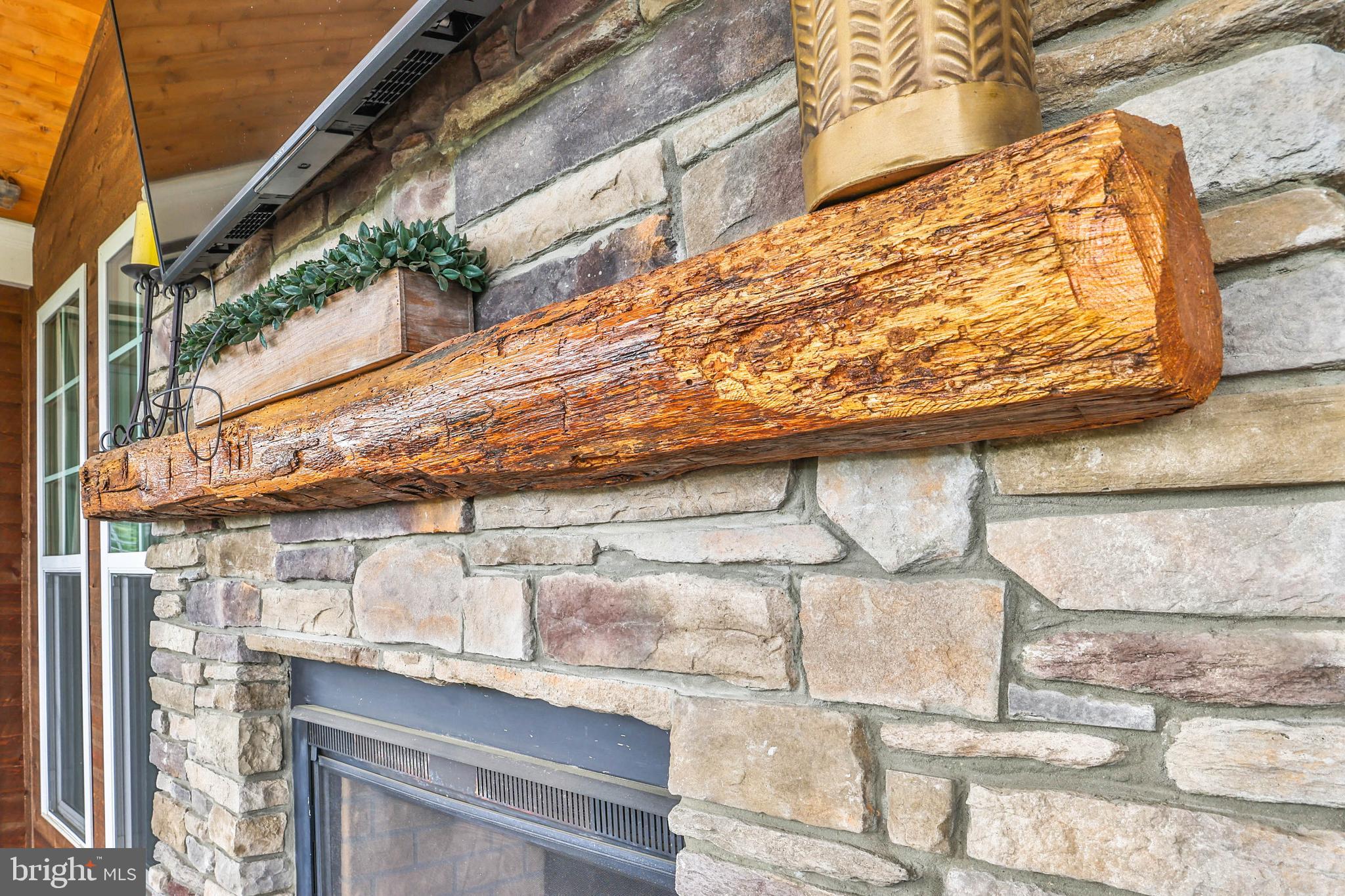 RASPBERRY FALLS - Residential