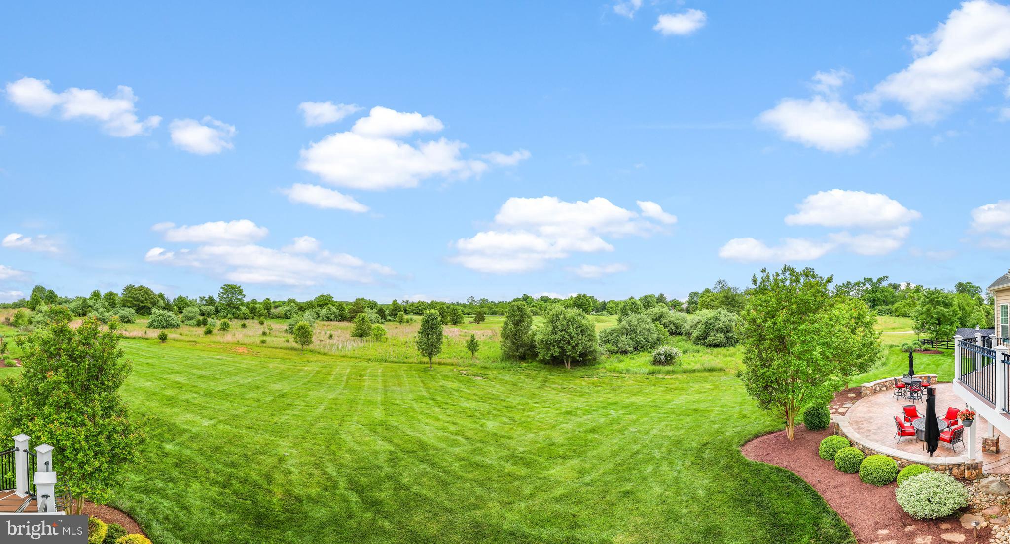 RASPBERRY FALLS - Residential