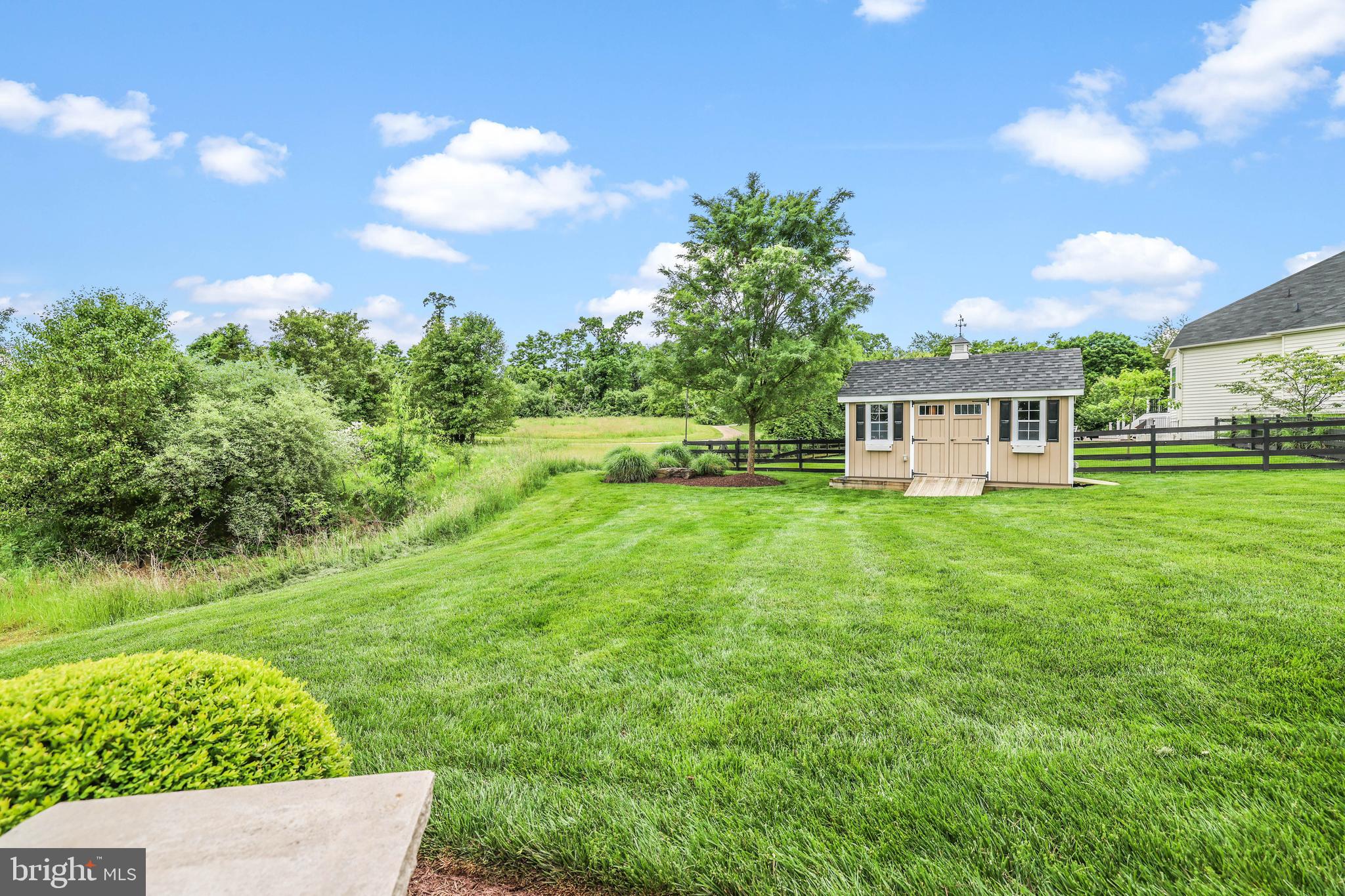 RASPBERRY FALLS - Residential