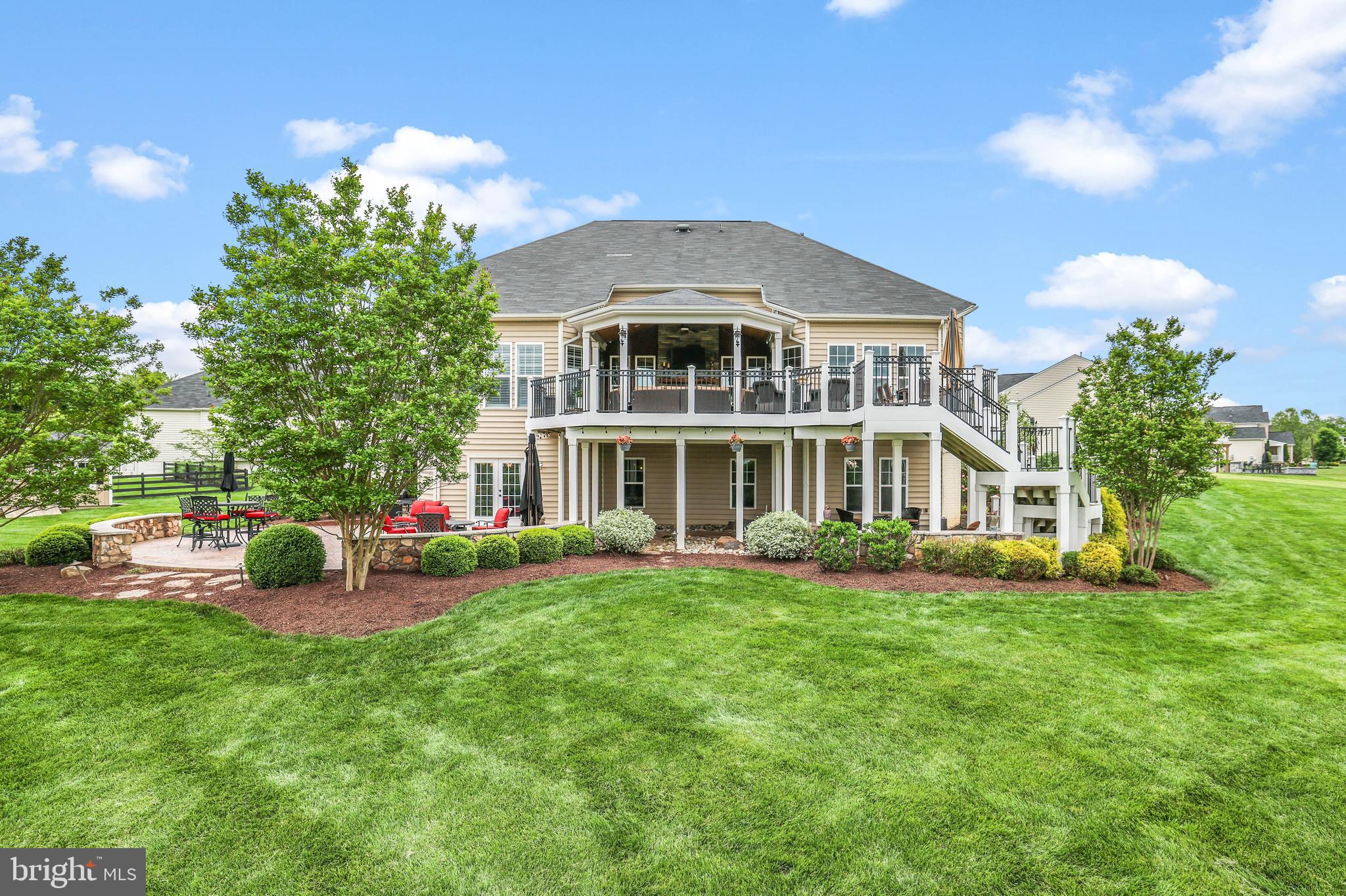 RASPBERRY FALLS - Residential