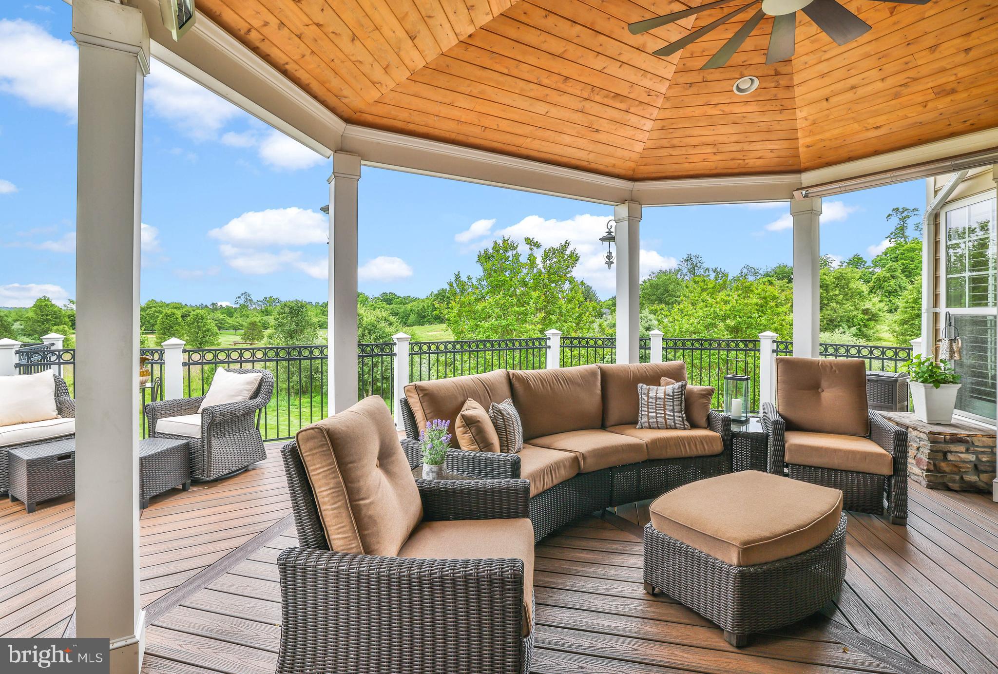 RASPBERRY FALLS - Residential