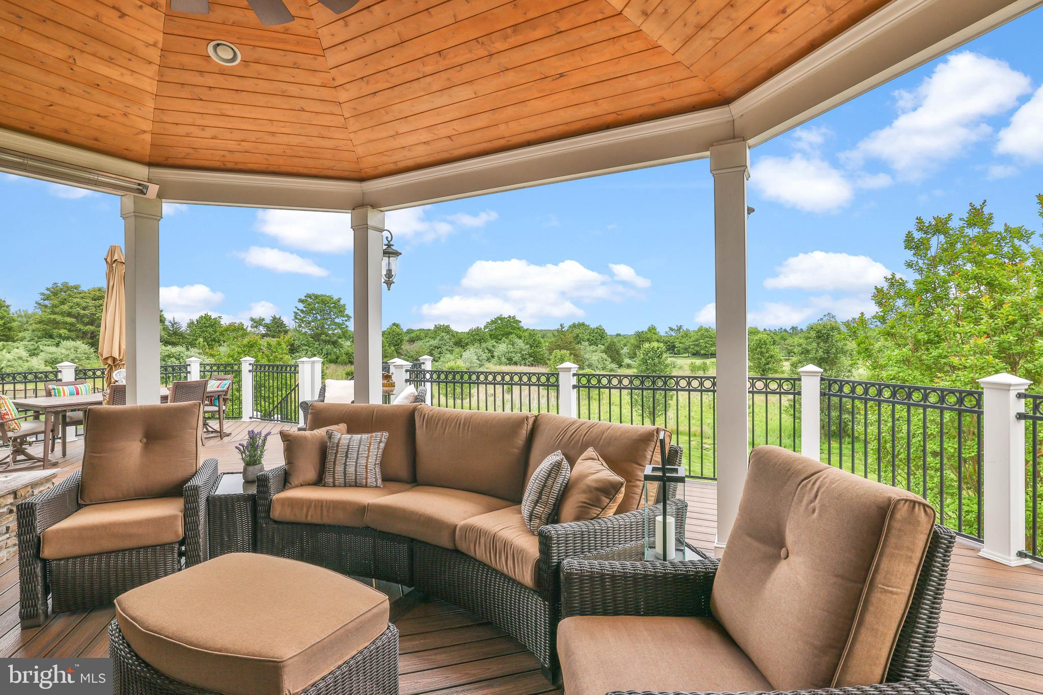 RASPBERRY FALLS - Residential