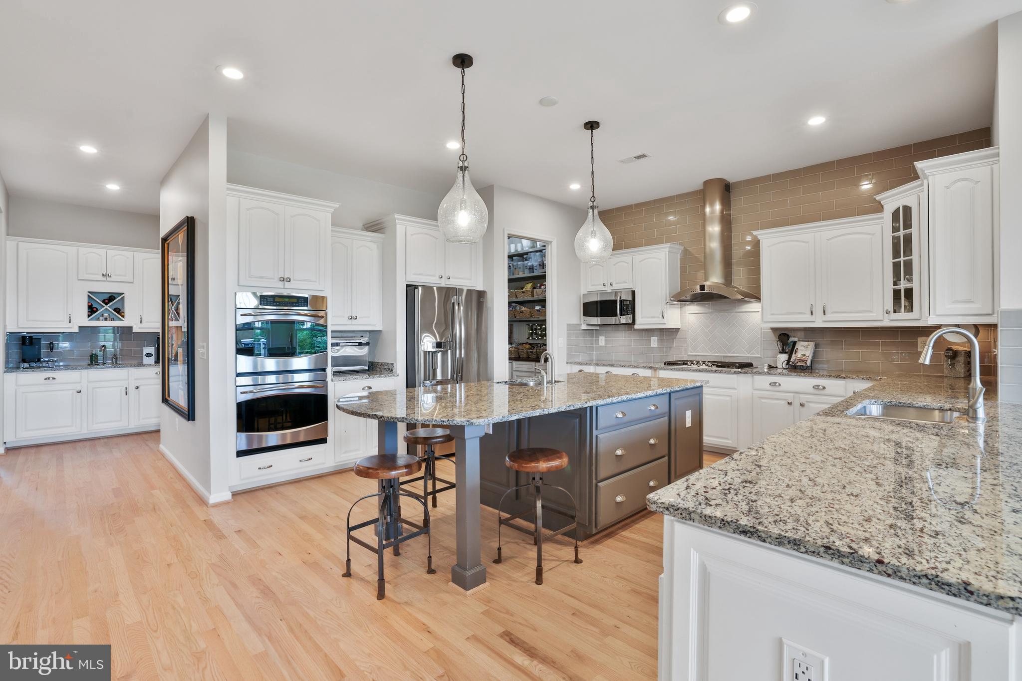 RASPBERRY FALLS - Residential