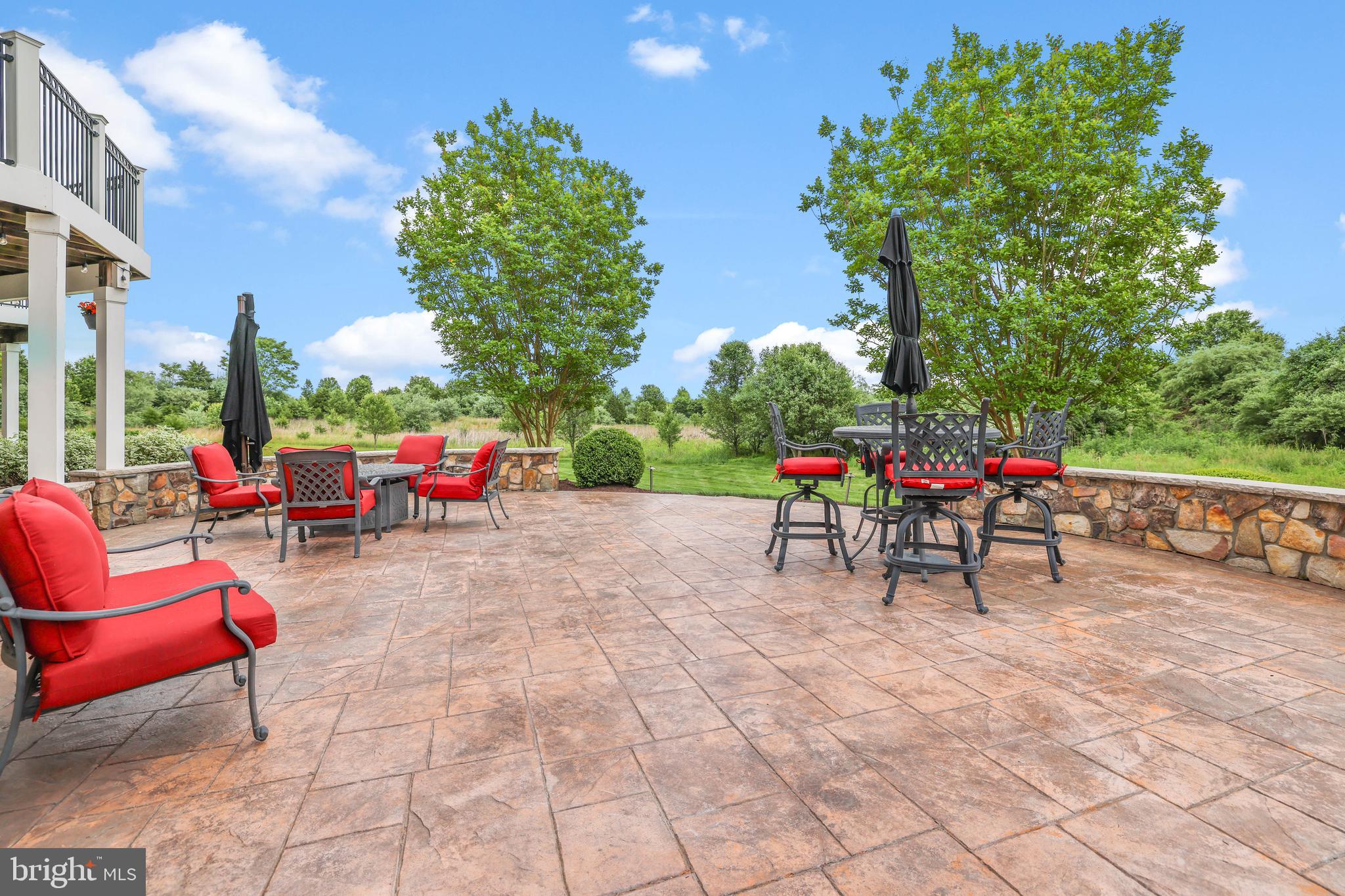 RASPBERRY FALLS - Residential