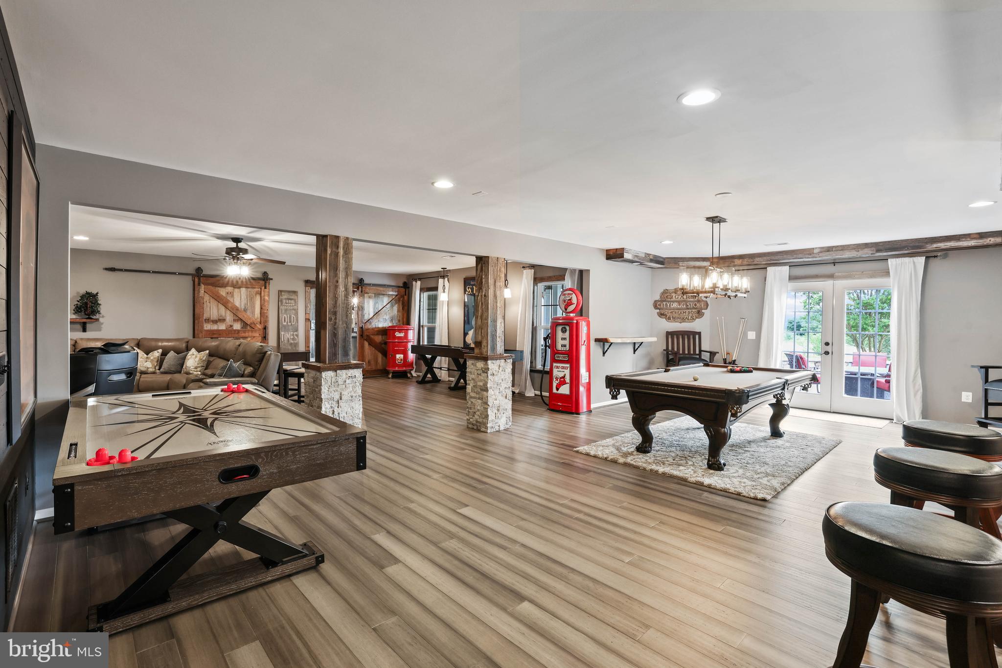 RASPBERRY FALLS - Residential