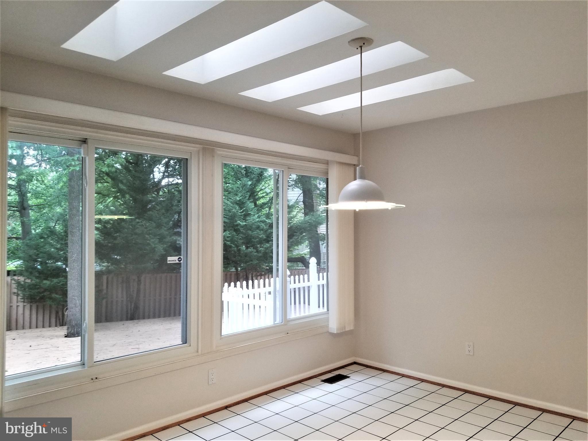 ORCHARD RIDGE - Farm