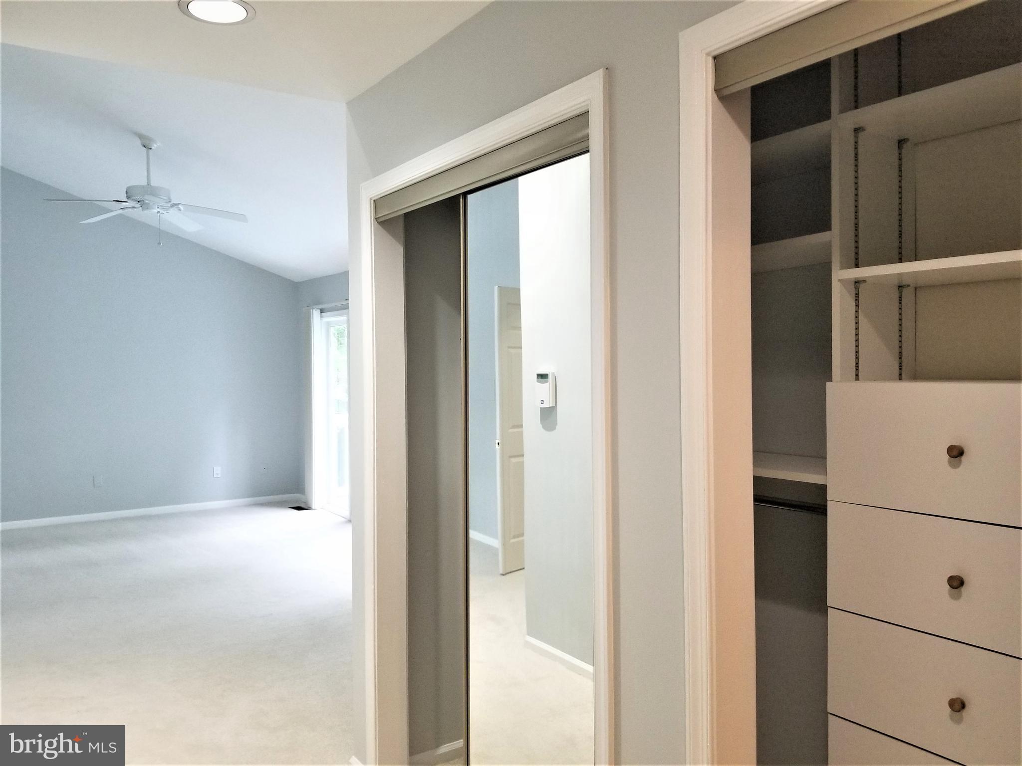 ORCHARD RIDGE - Farm