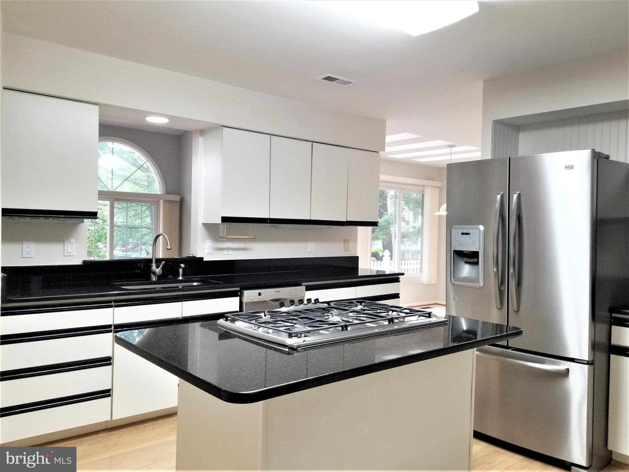 ORCHARD RIDGE - Farm