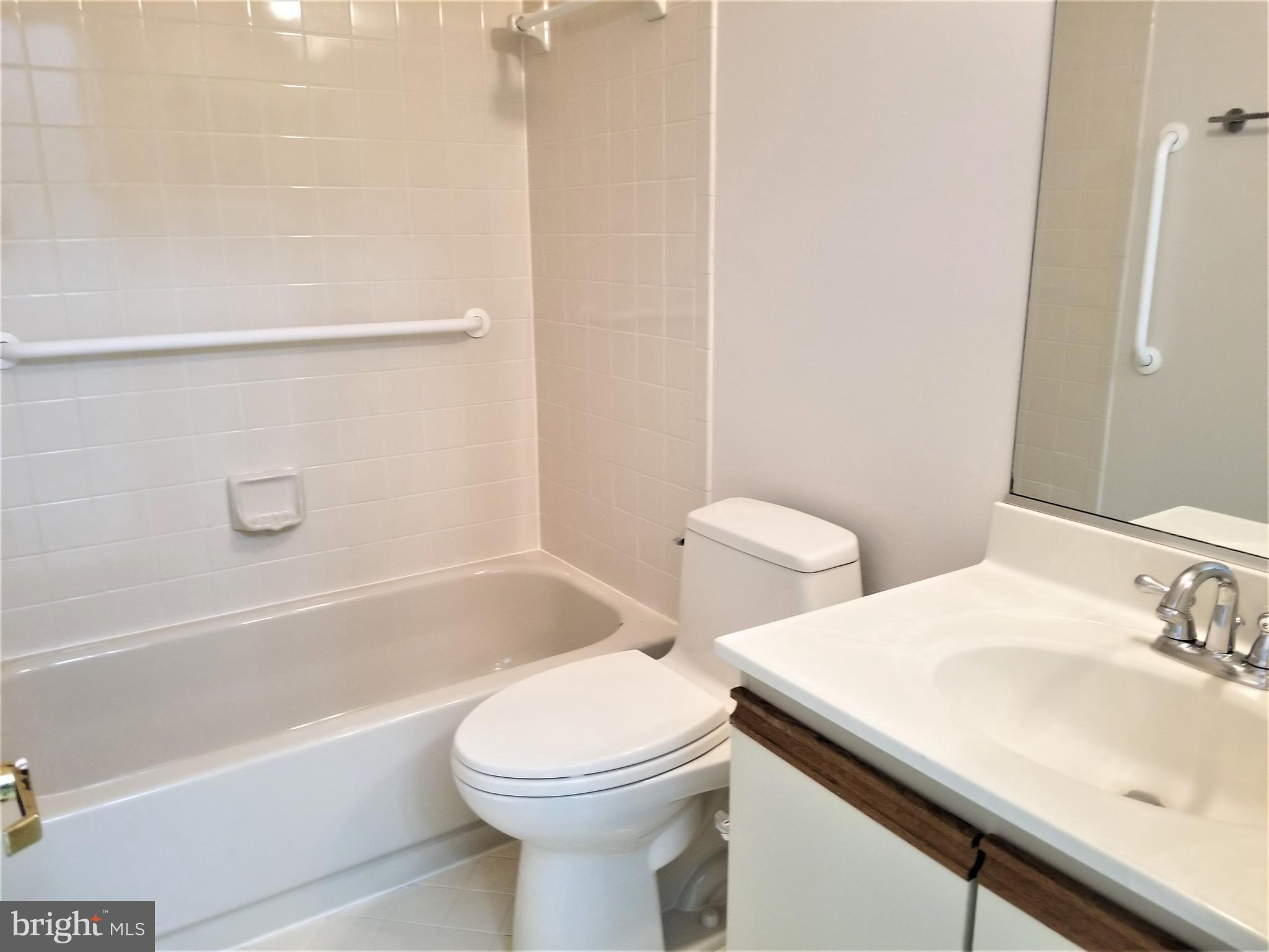 ORCHARD RIDGE - Farm