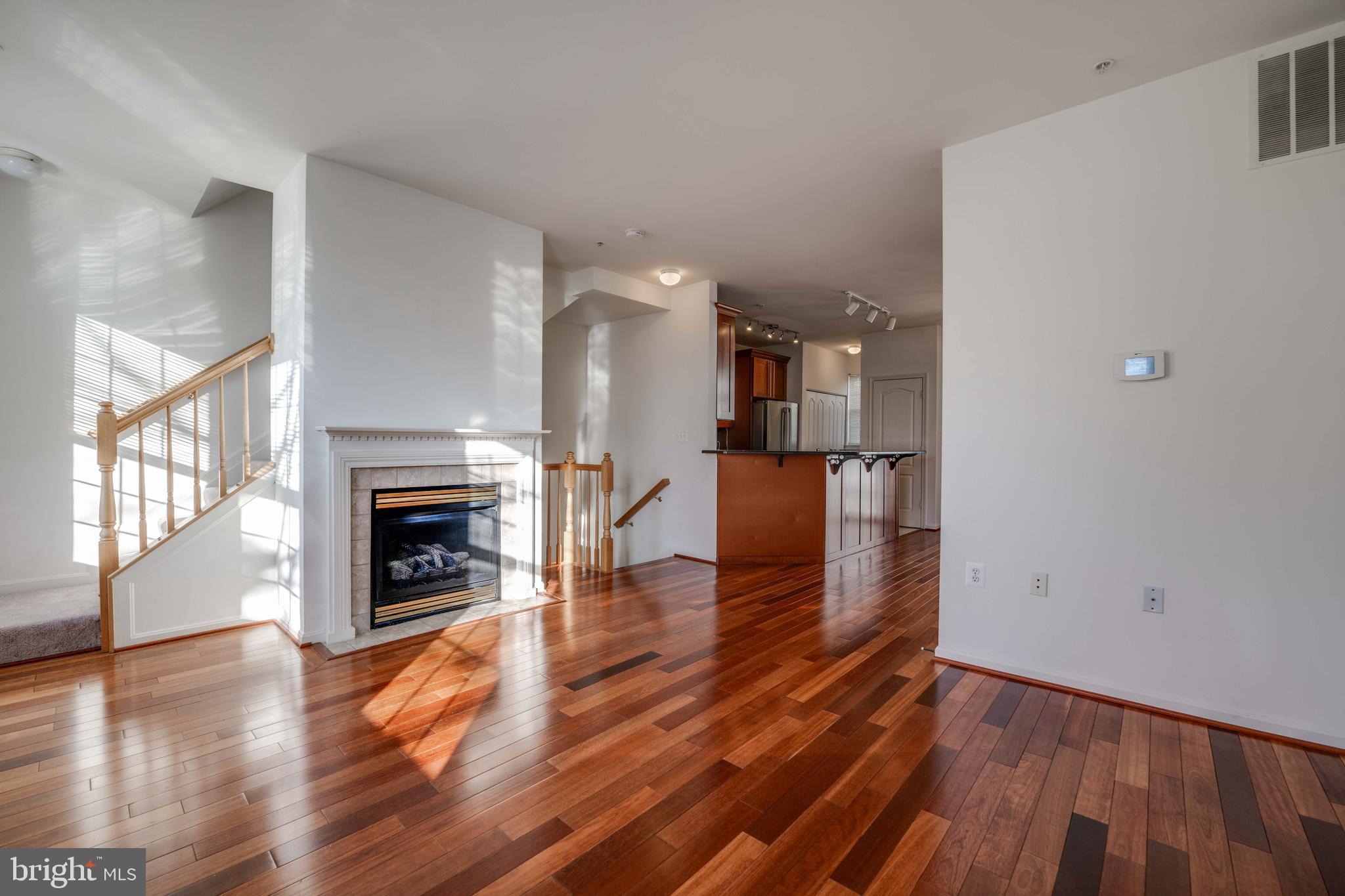 HIGH VIEW AT HUNT VALLEY - Residential Lease