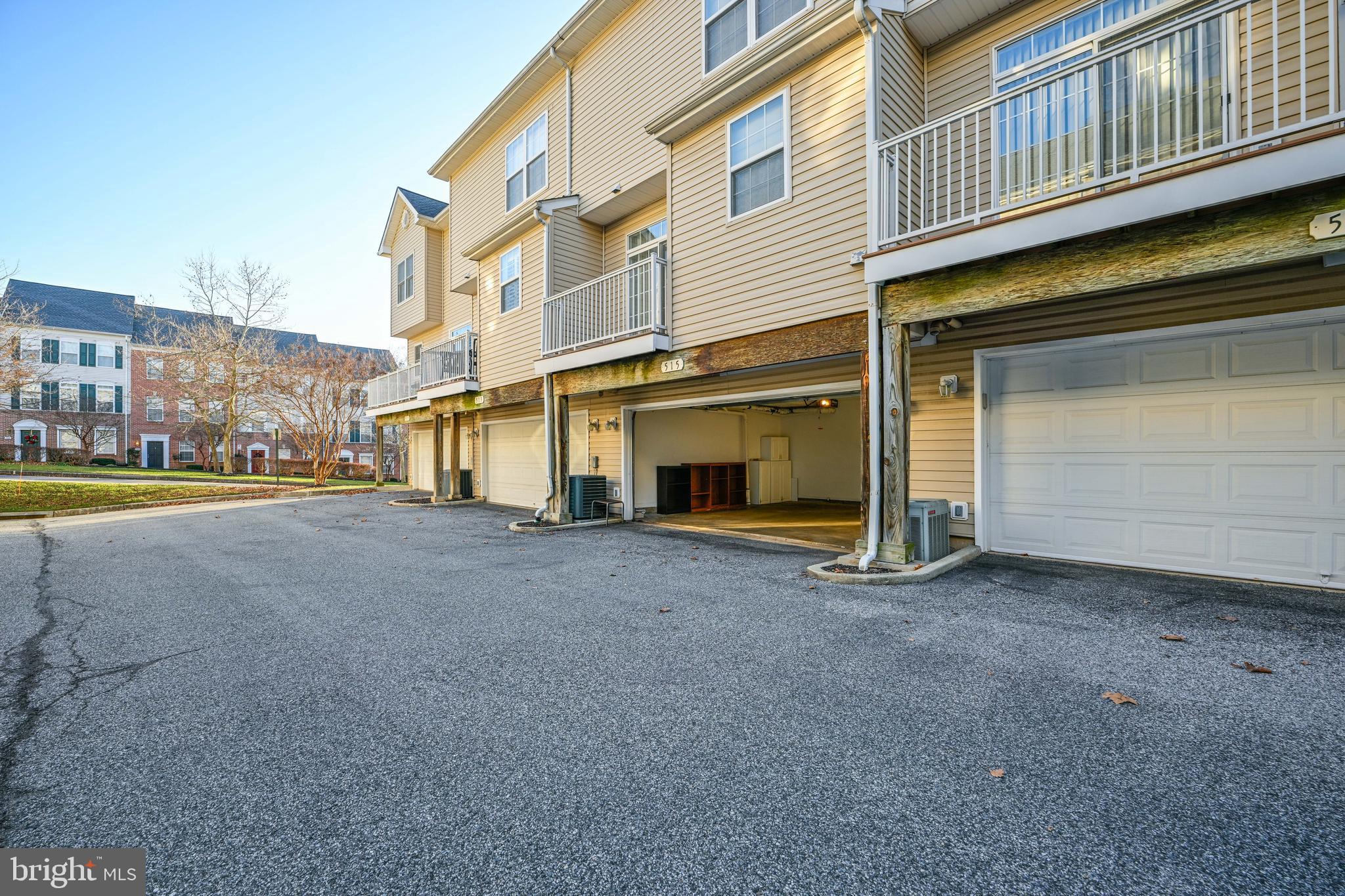 HIGH VIEW AT HUNT VALLEY - Residential Lease