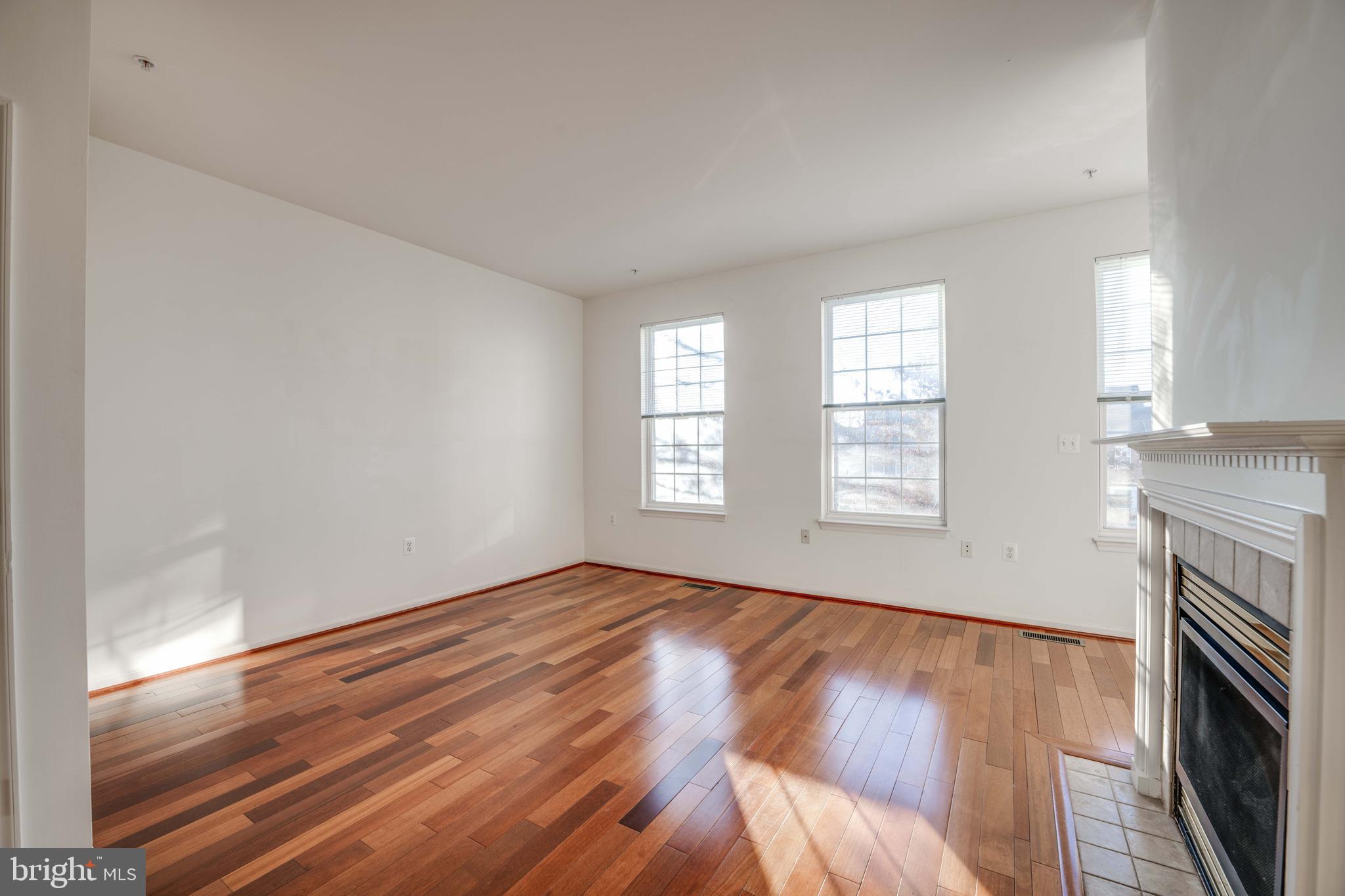 HIGH VIEW AT HUNT VALLEY - Residential Lease