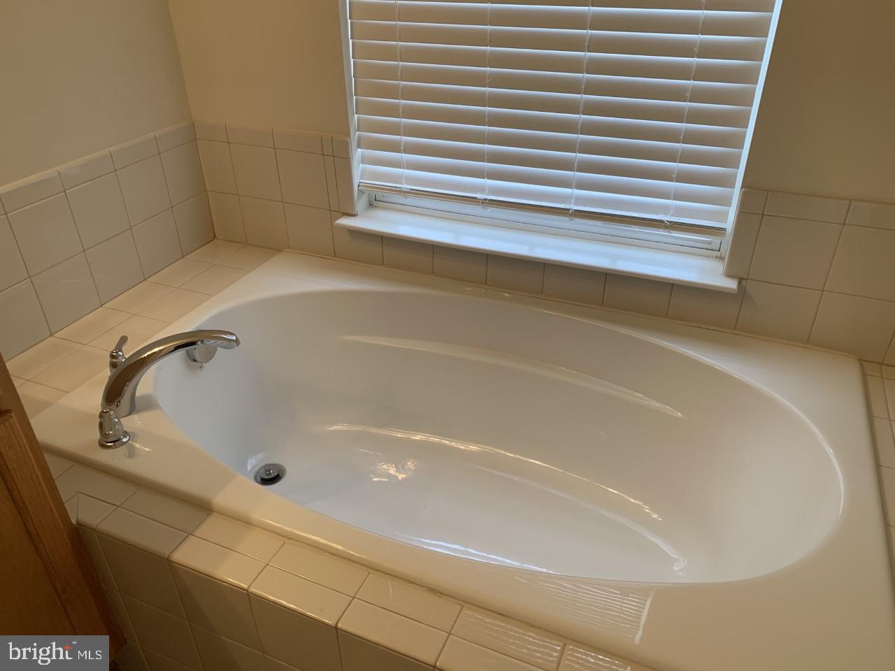 JENNIFER MEADOWS - Residential