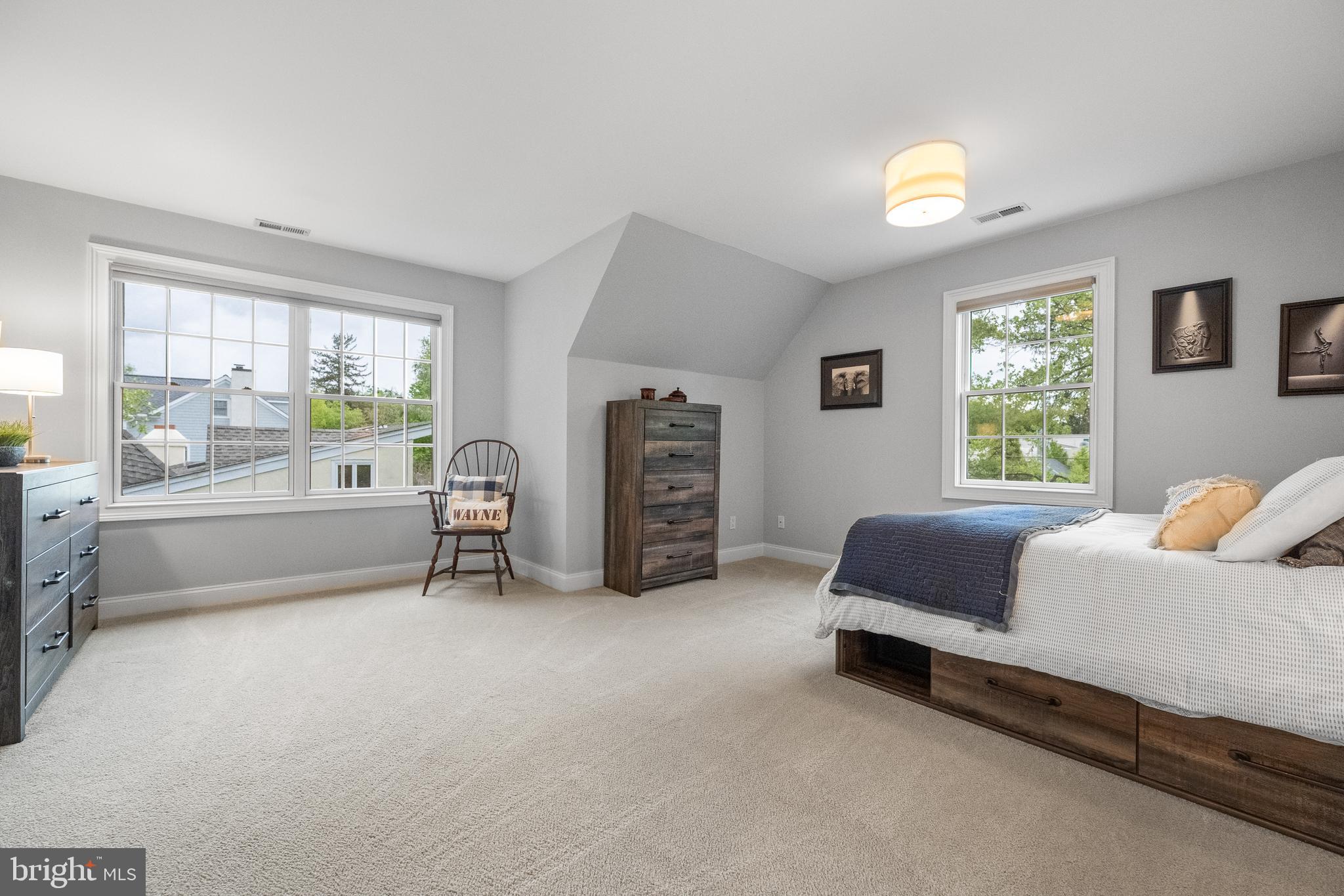 SOUTH WAYNE - Residential