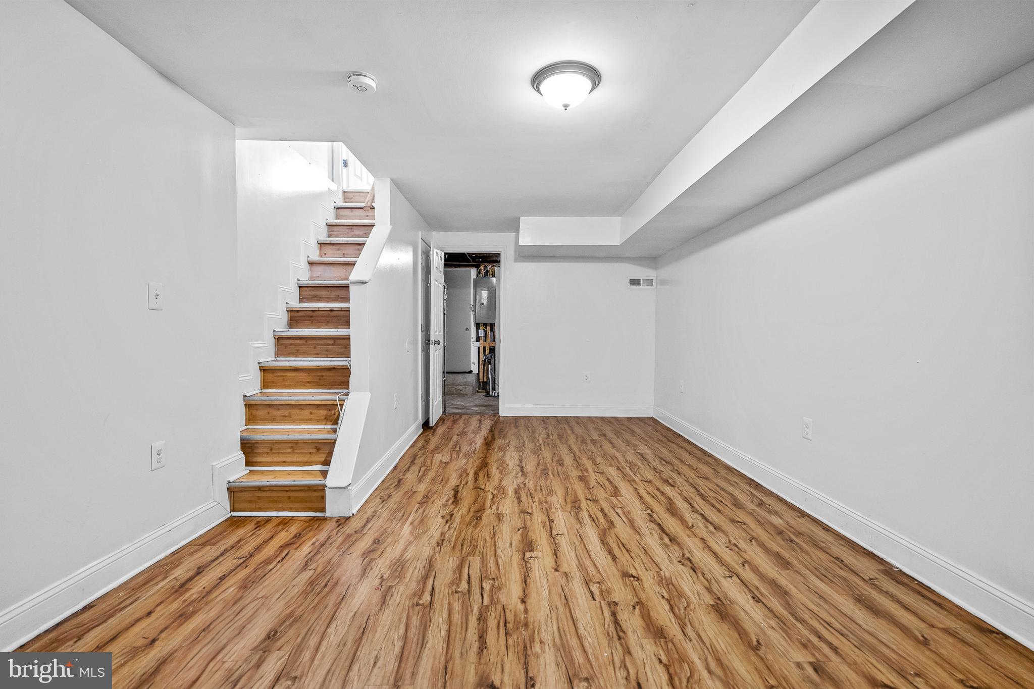 WAVERLY - Residential