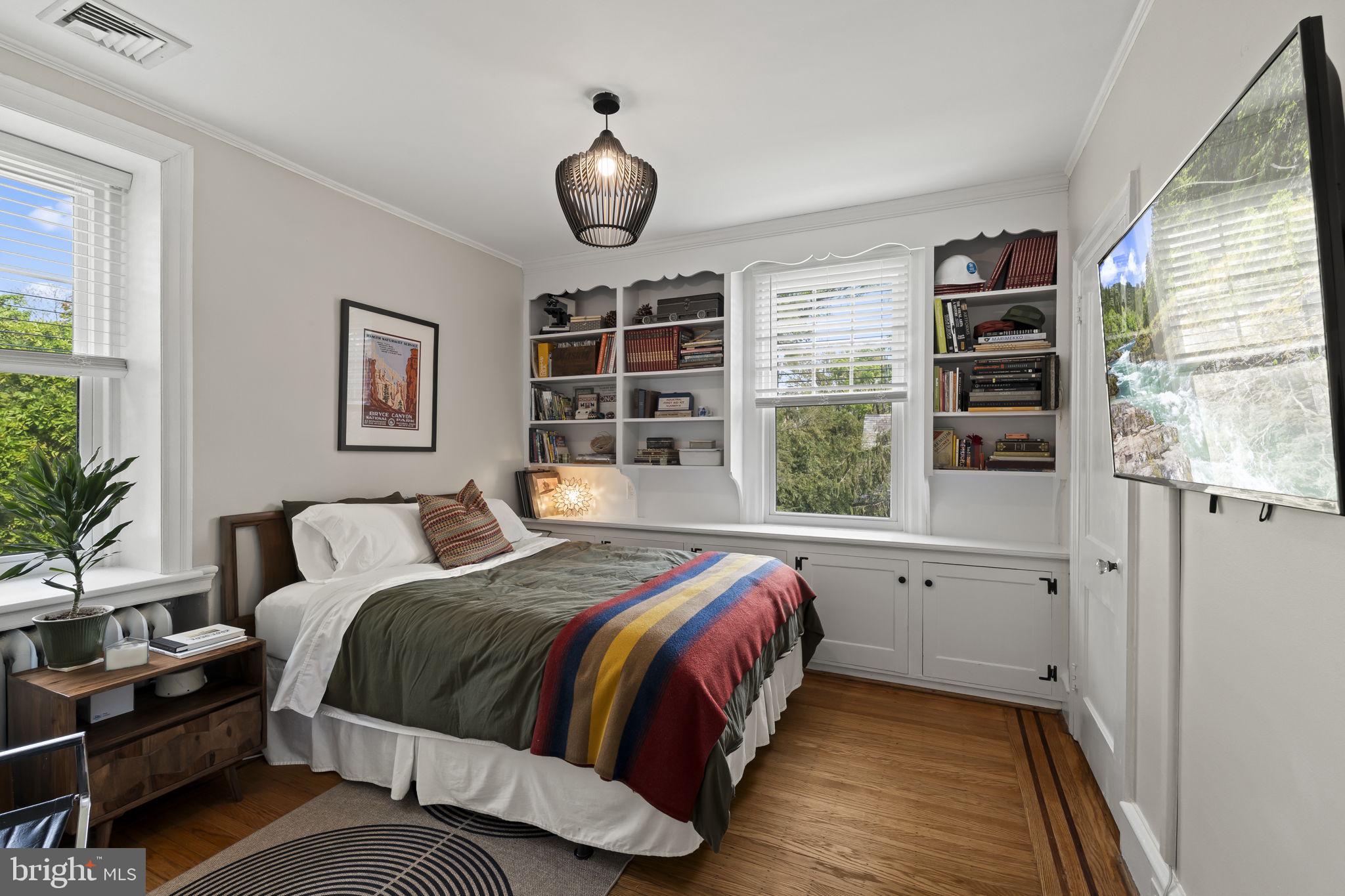 JENKINTOWN MANOR - Residential