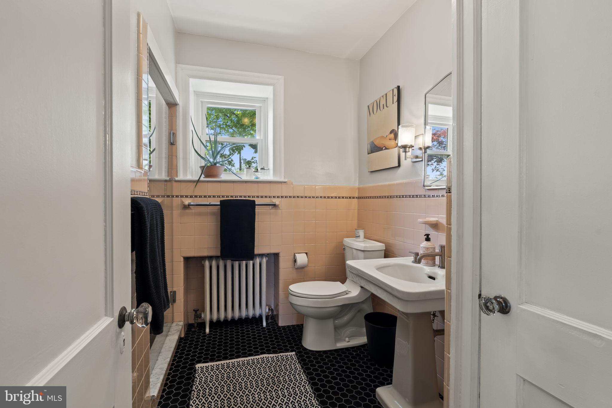 JENKINTOWN MANOR - Residential