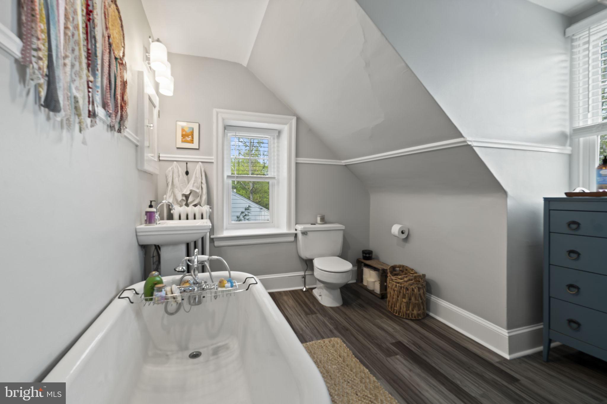 JENKINTOWN MANOR - Residential