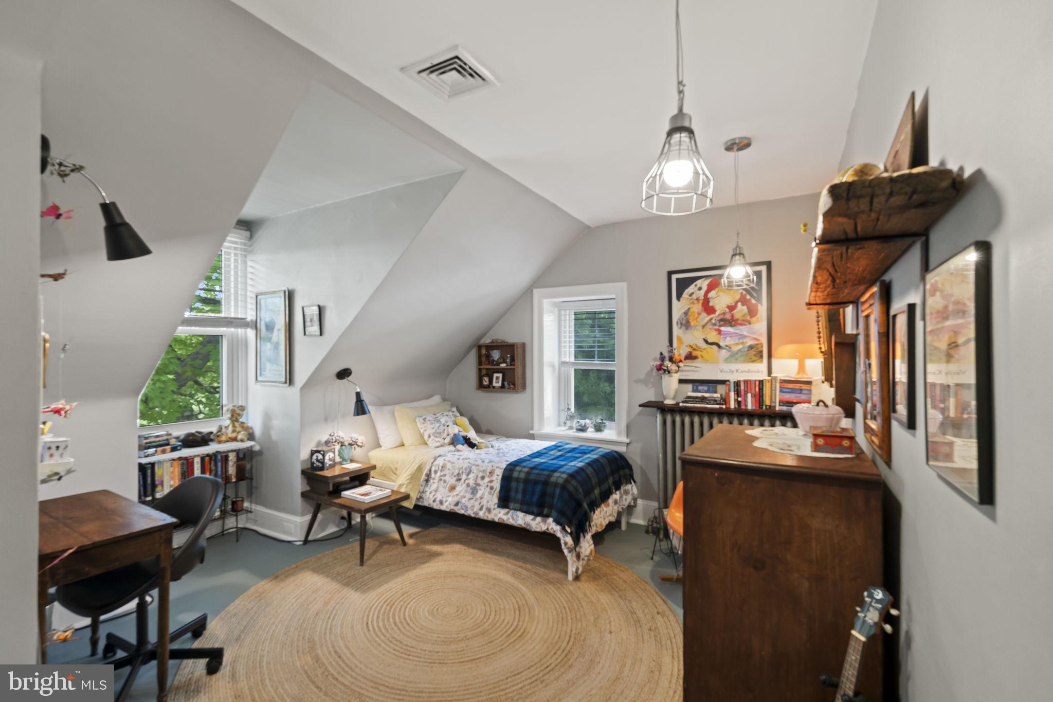 JENKINTOWN MANOR - Residential