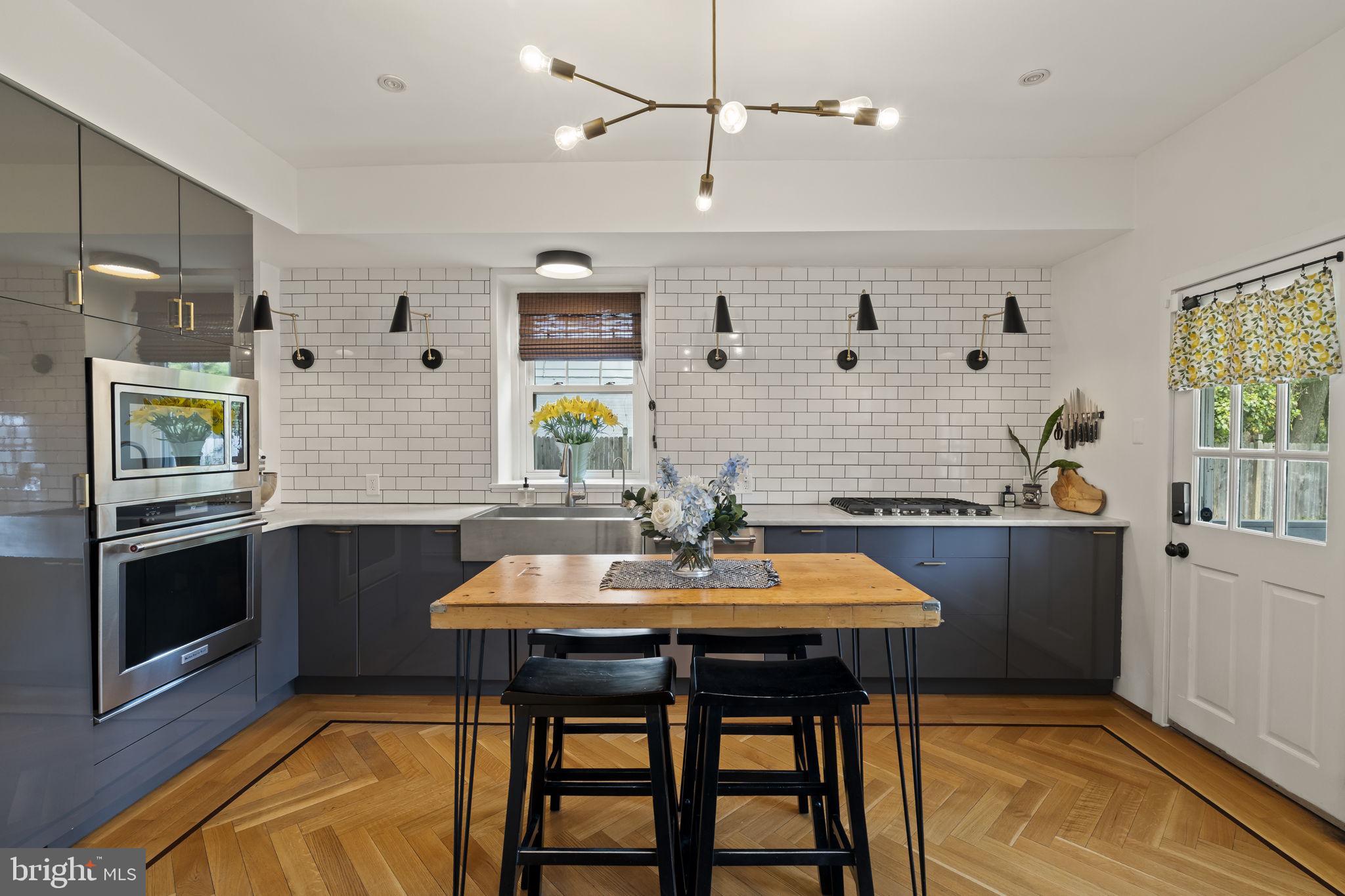 JENKINTOWN MANOR - Residential