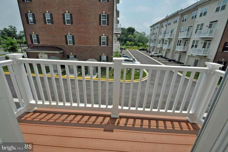 VILLAGES OF URBANA - Residential Lease