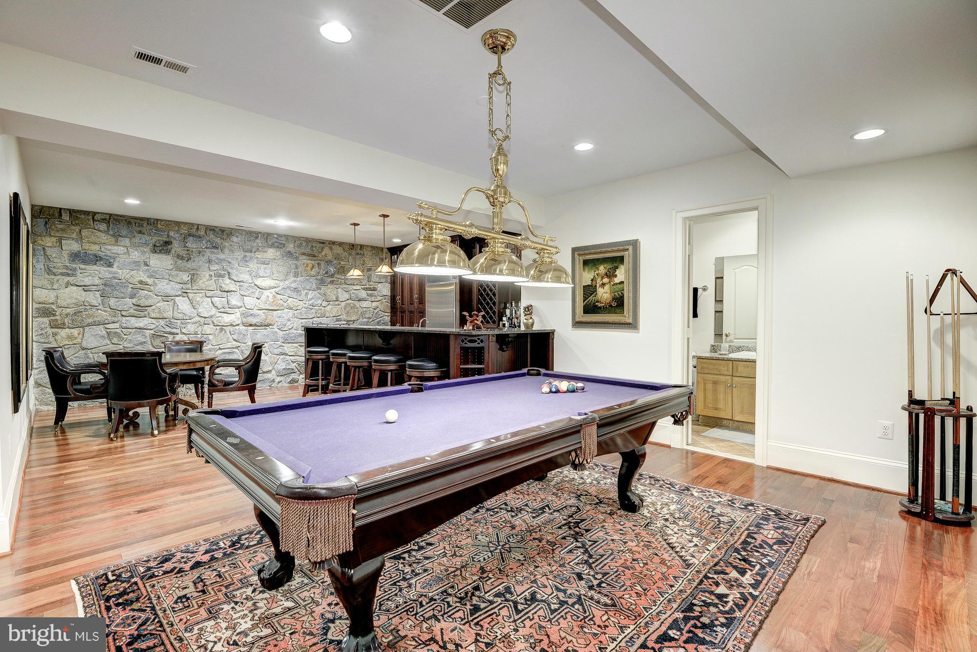 EVANS FARM - Residential