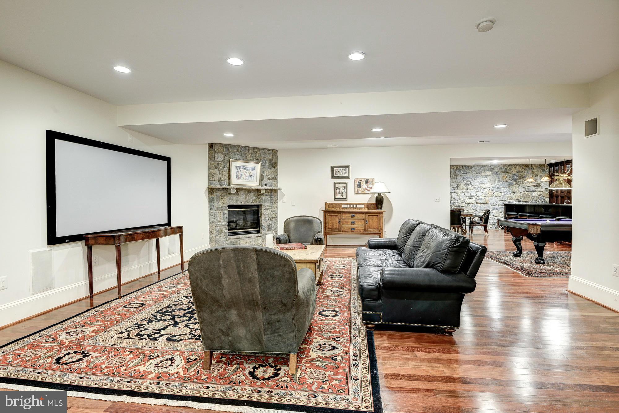 EVANS FARM - Residential