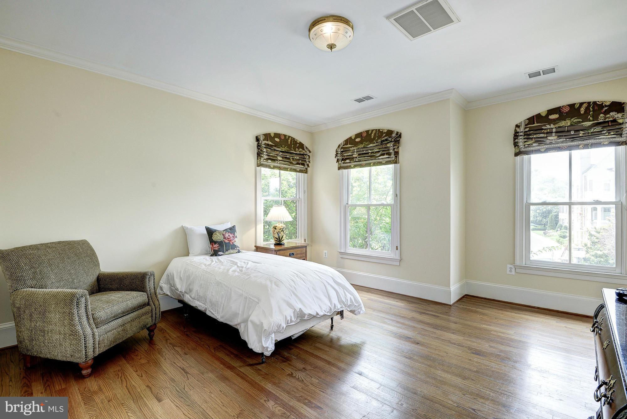 EVANS FARM - Residential