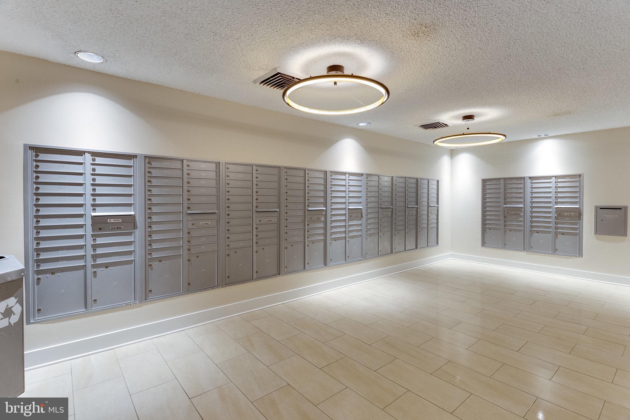 ALEXANDRIA KNOLLS - Residential