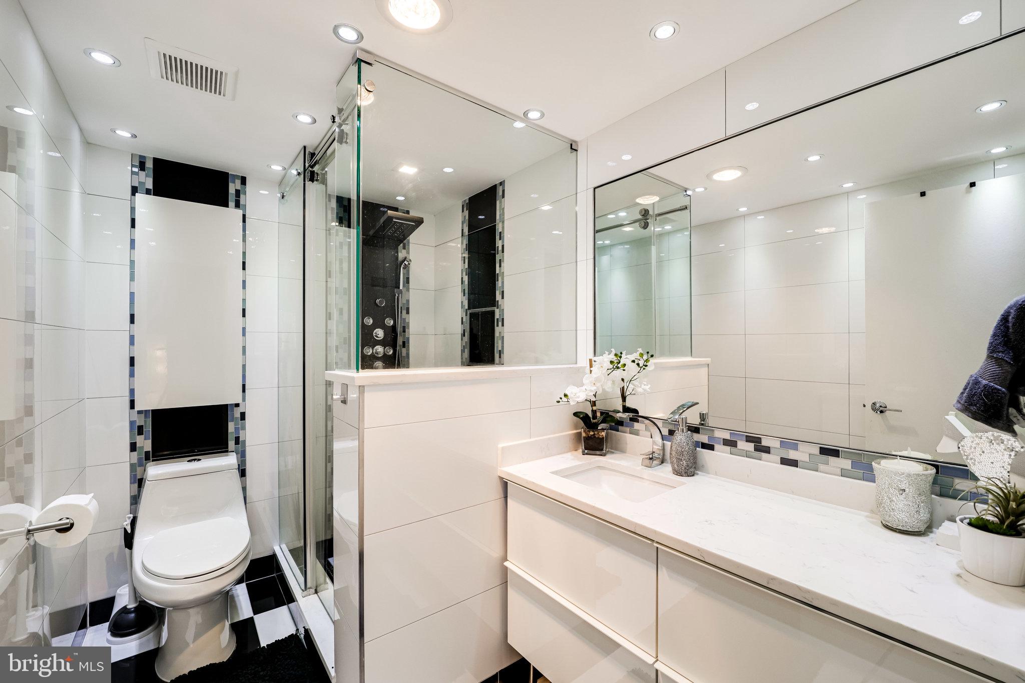 ALEXANDRIA KNOLLS - Residential