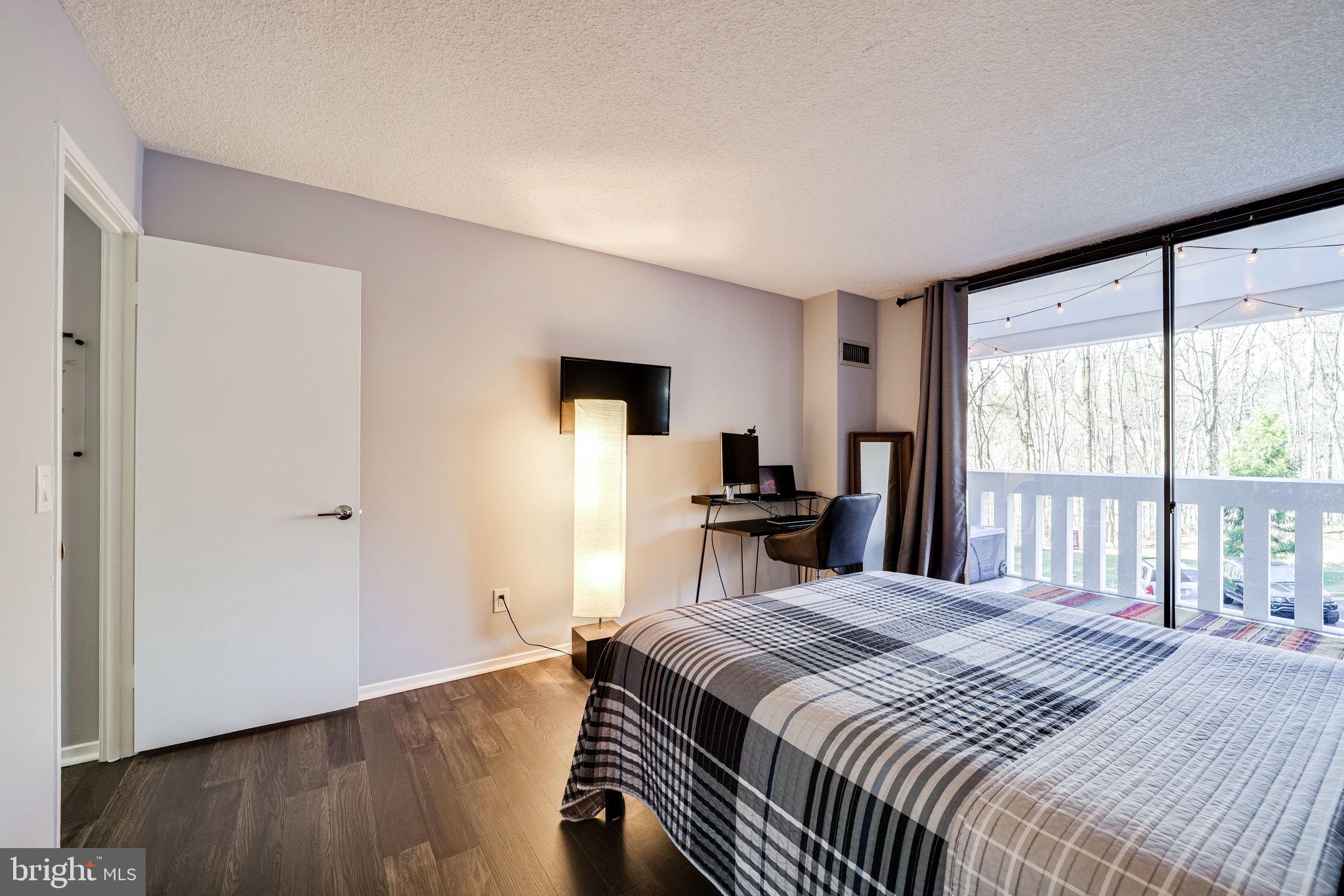 ALEXANDRIA KNOLLS - Residential