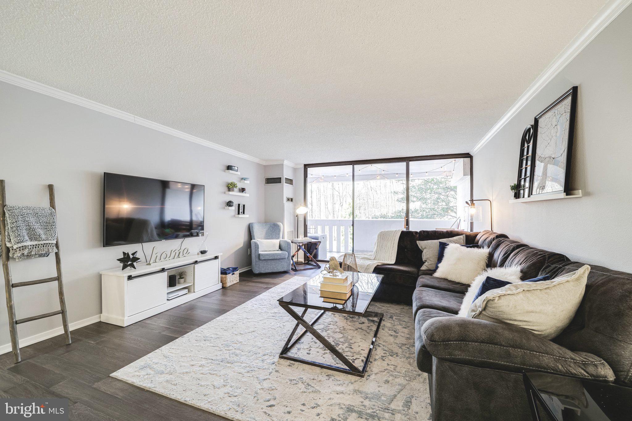 ALEXANDRIA KNOLLS - Residential