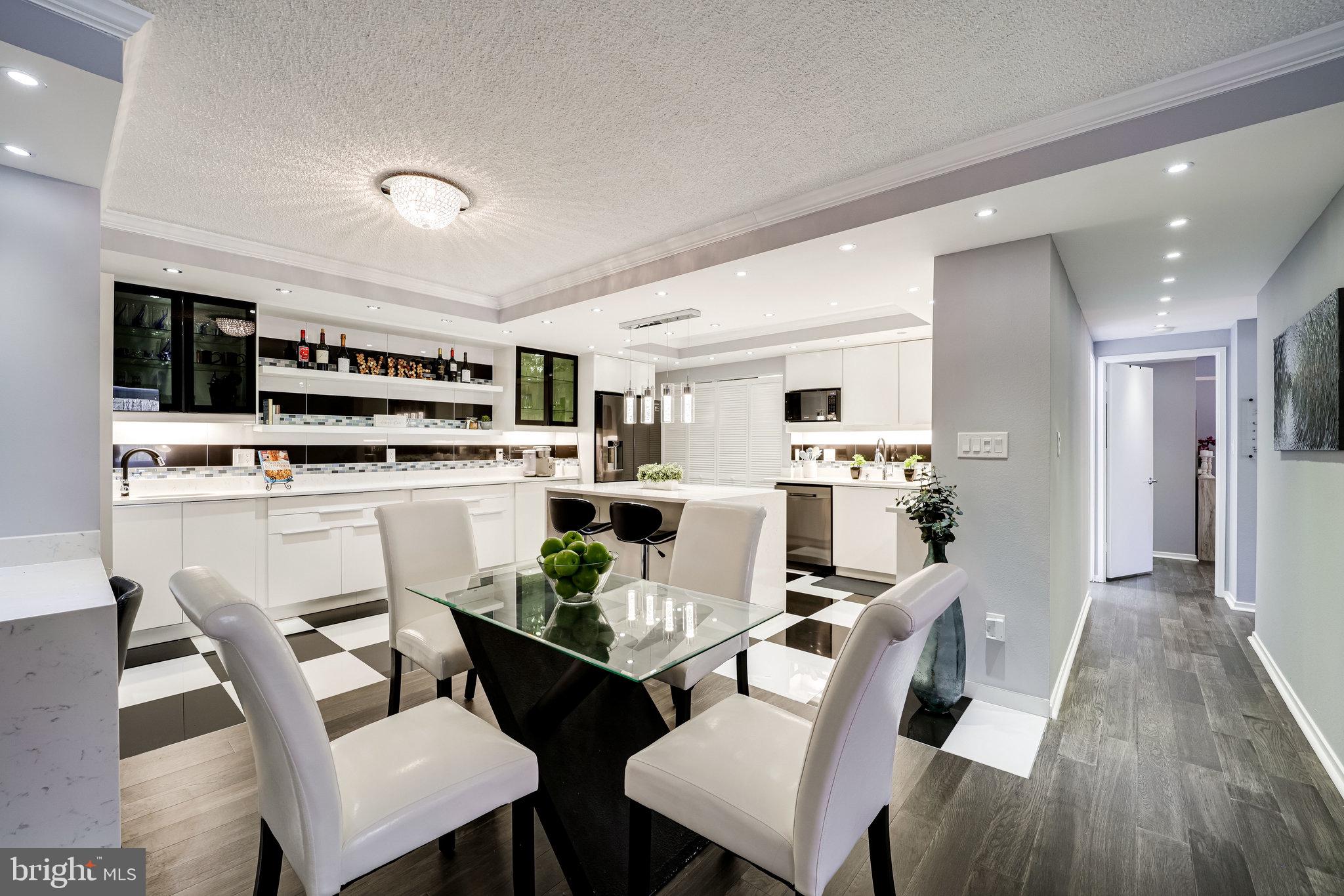 ALEXANDRIA KNOLLS - Residential