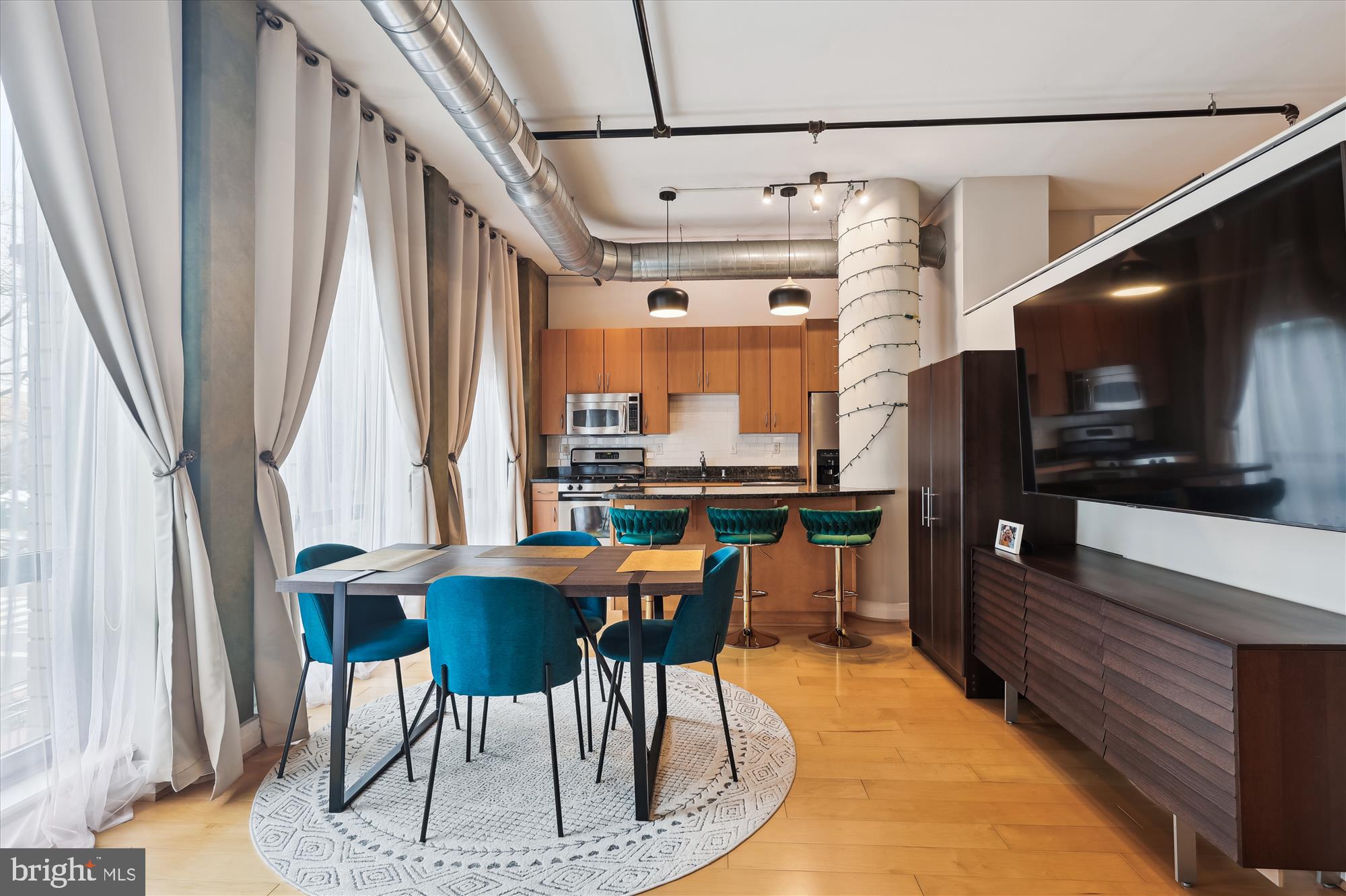 301 MASSACHUSETTS AVENUE NW 204